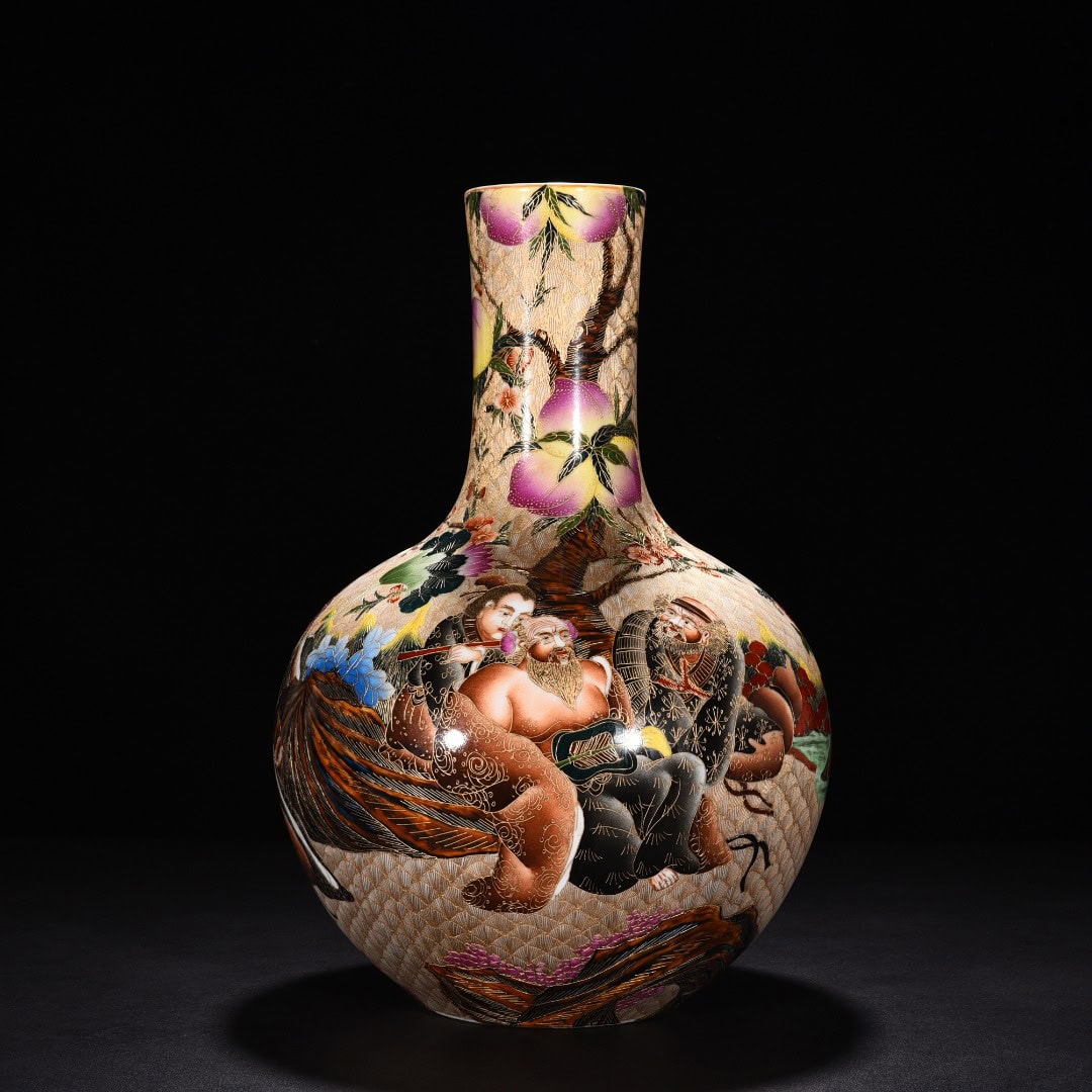 Qing Dynasty Qianlong pastel engraved gold celestial sphere vase