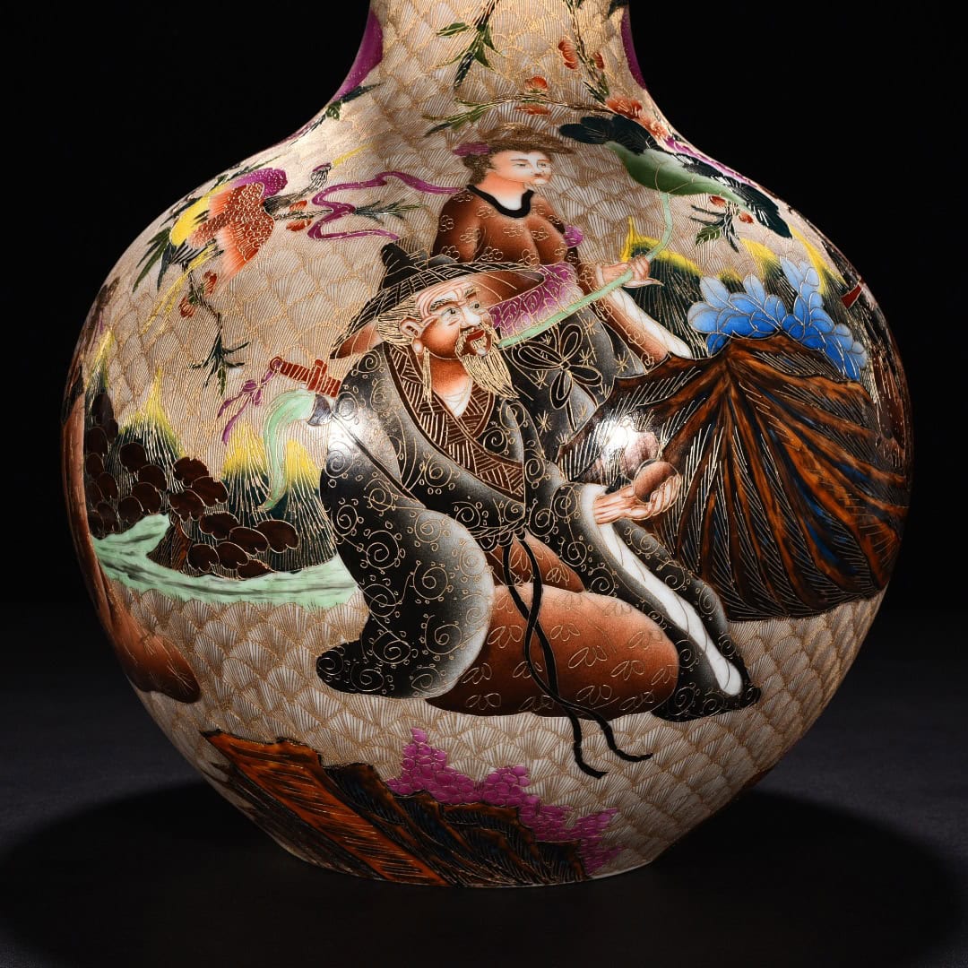 Qing Dynasty Qianlong pastel engraved gold celestial sphere vase