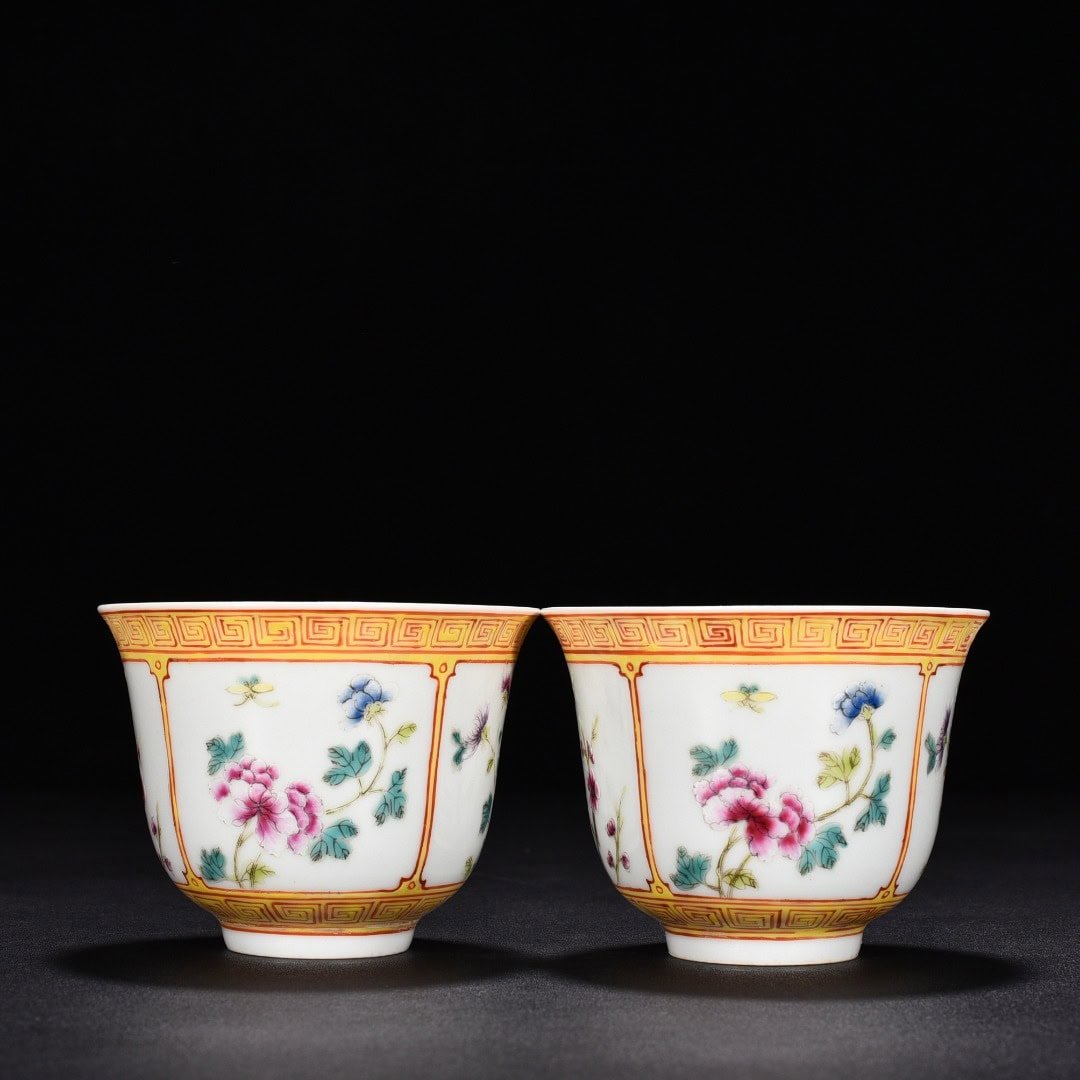 Qing Dynasty Qianlong pastel cup with four seasons flower