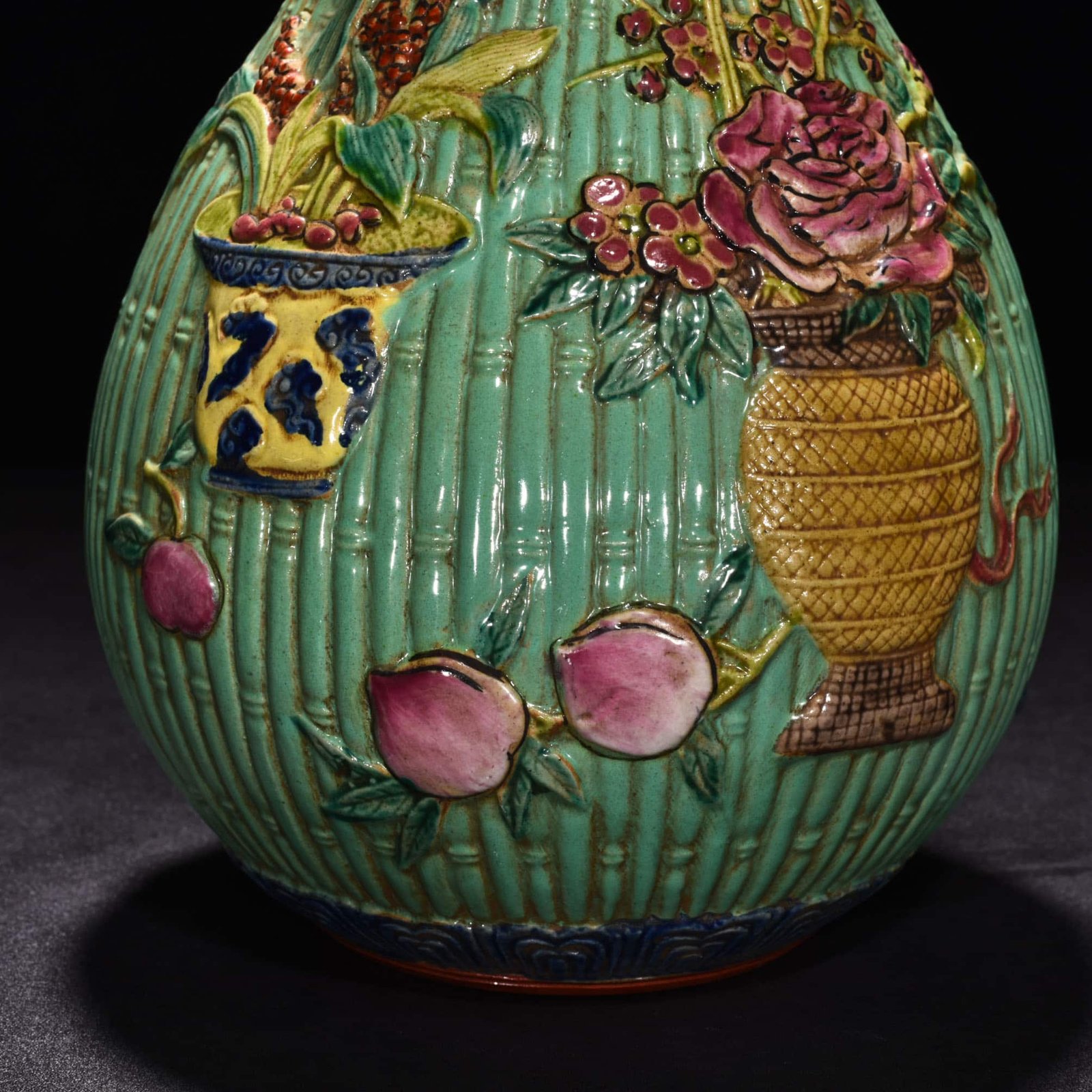 Qing Dynasty Qianlong pastel carved ancient flower basket