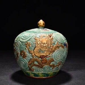 Qing Dynasty Qianlong pastel painted sea water lid jar
