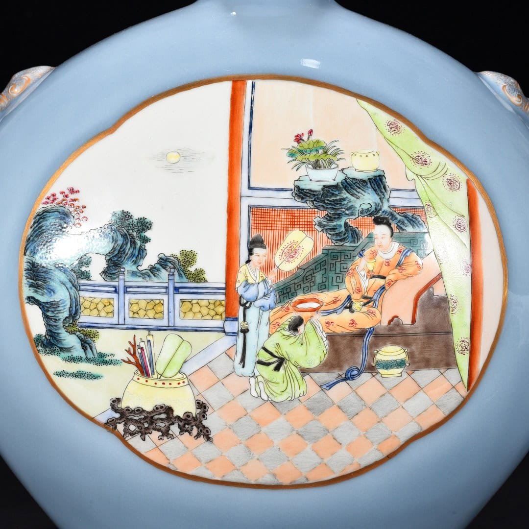 Qing Dynasty Qianlong pink celadon glaze flat bottle