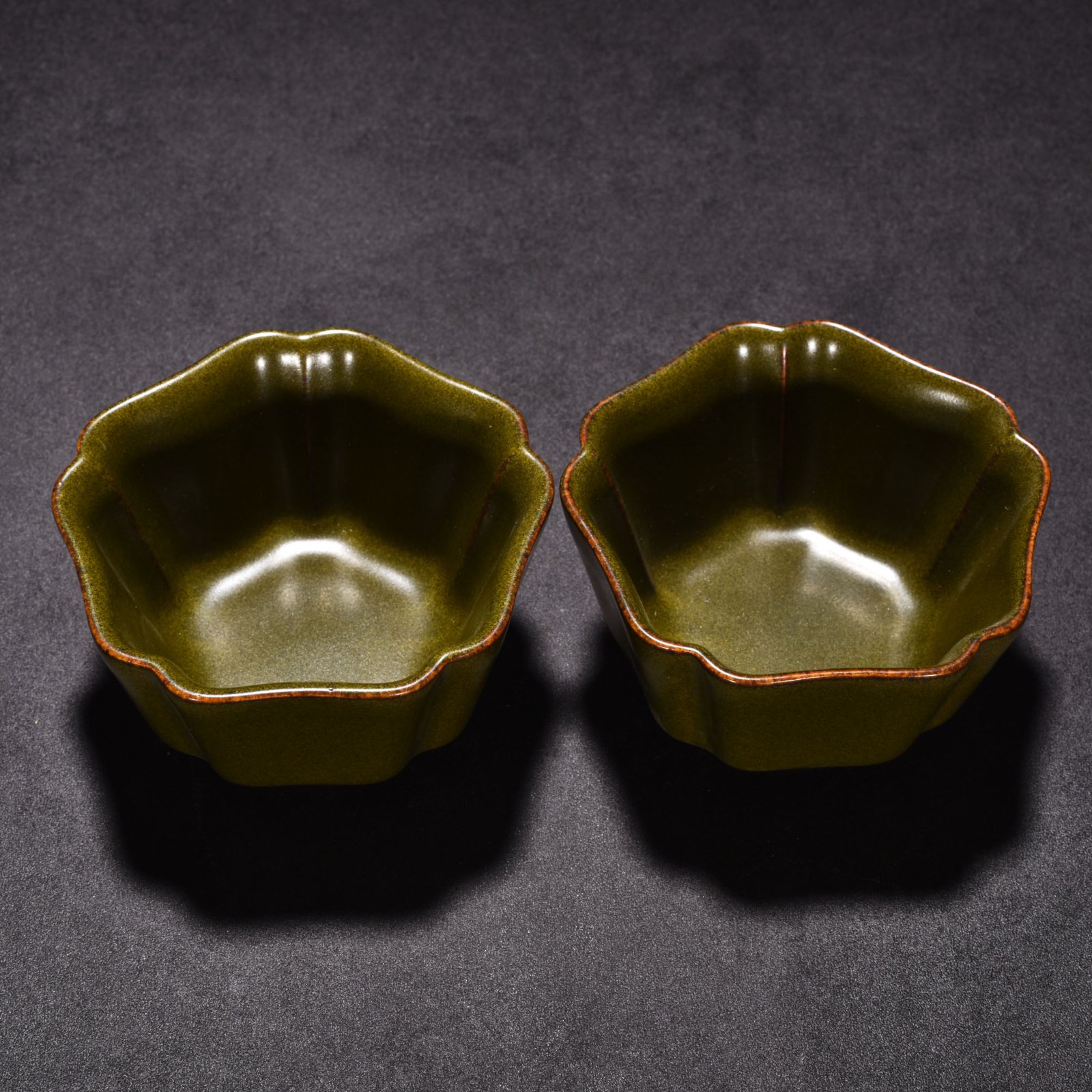 Qing Dynasty Qianlong tea powder glaze cup