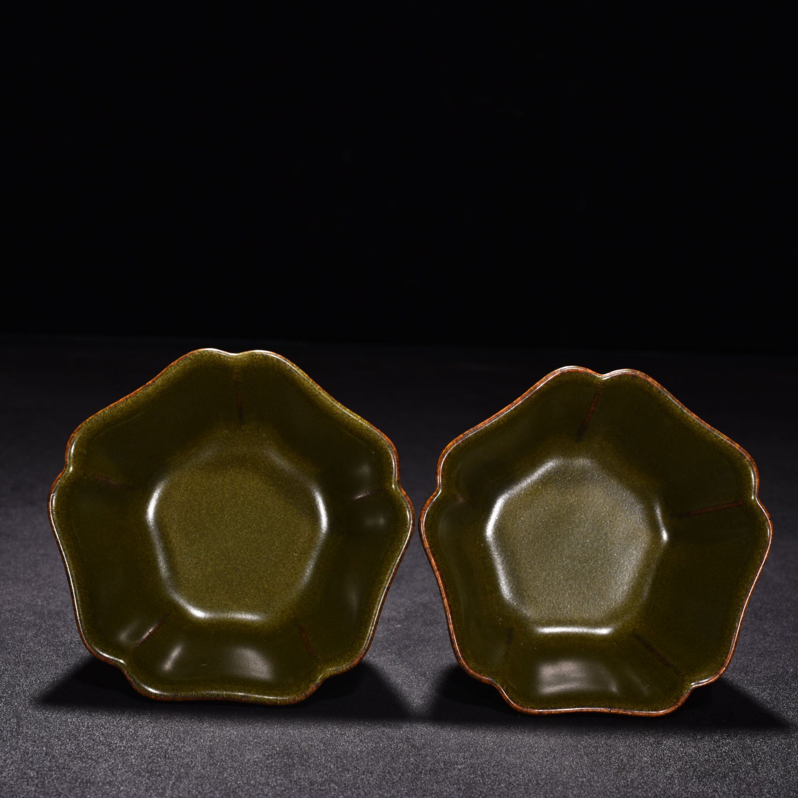Qing Dynasty Qianlong tea powder glaze cup