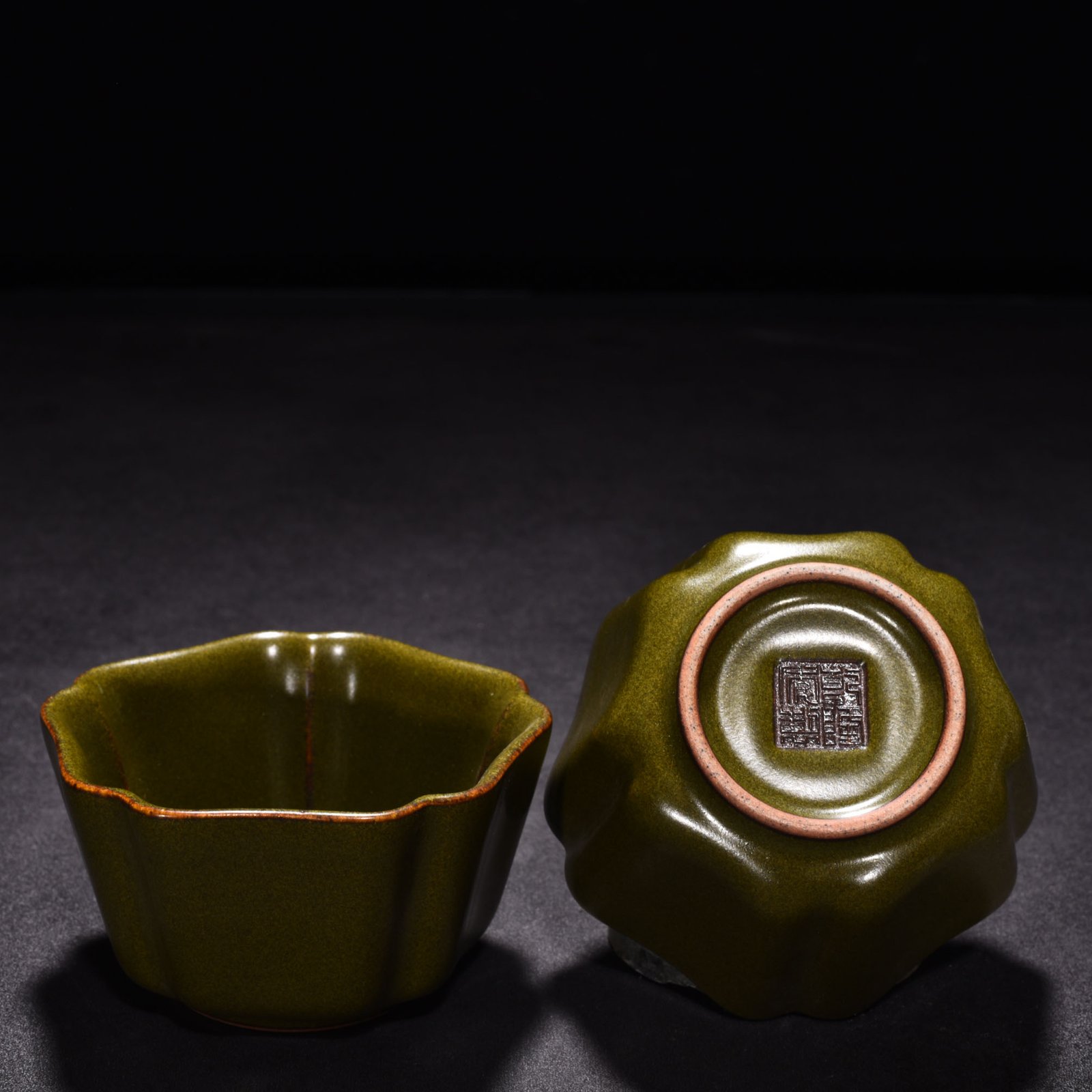 Qing Dynasty Qianlong tea powder glaze cup