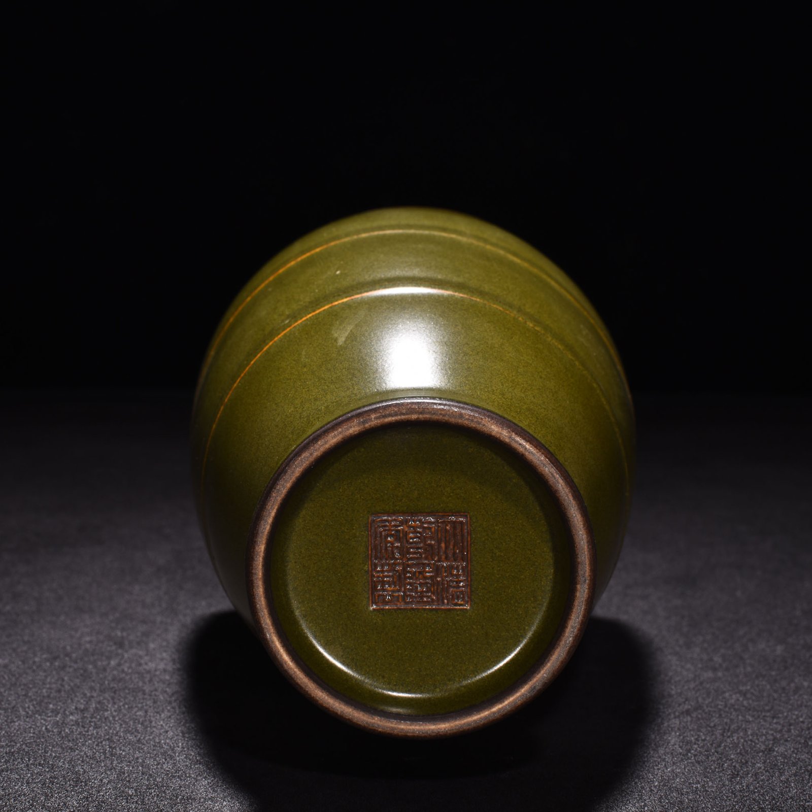Qing Dynasty Qianlong tea powder glazed amphorae
