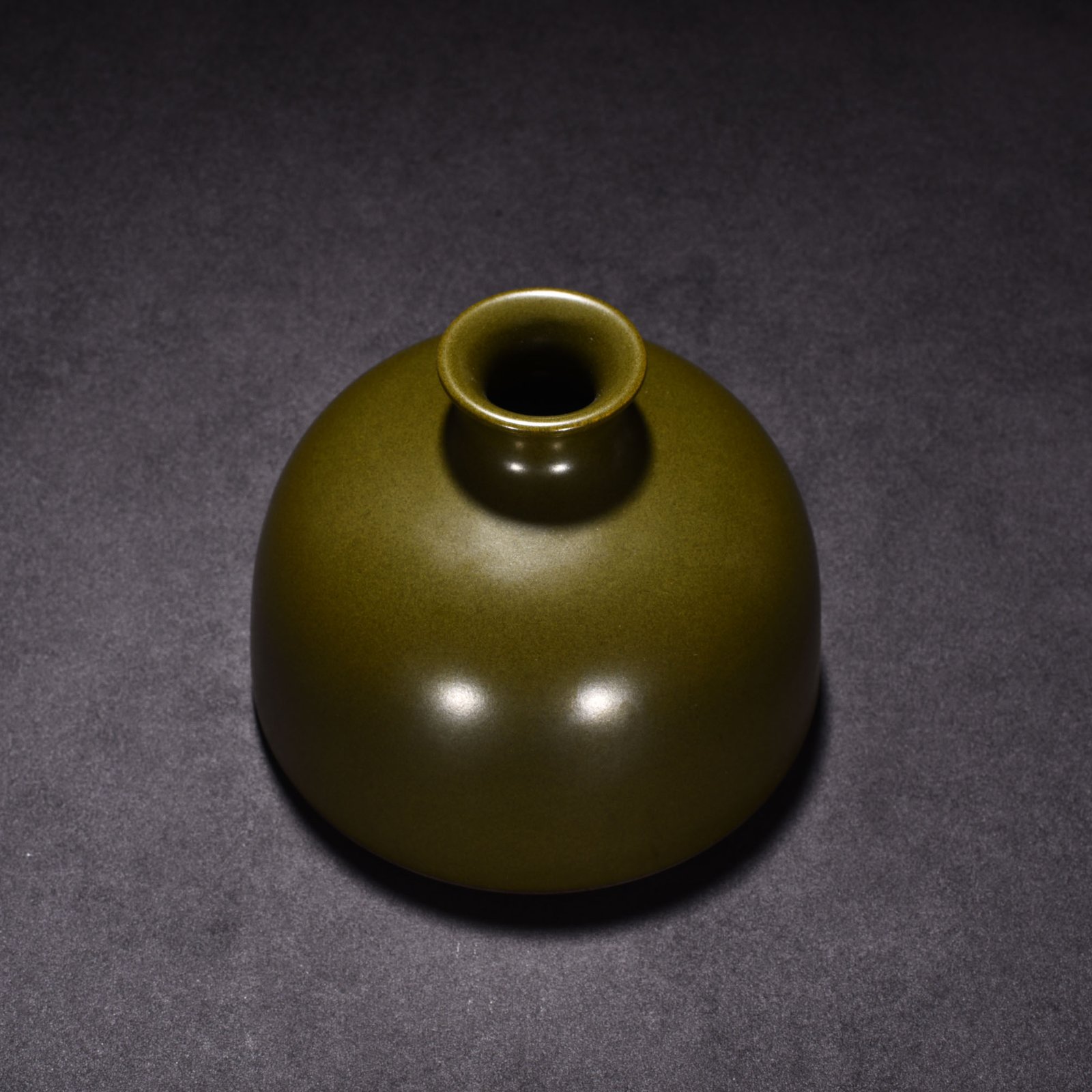 Qing Dynasty Qianlong Taibai Zun tea powder glaze bowl