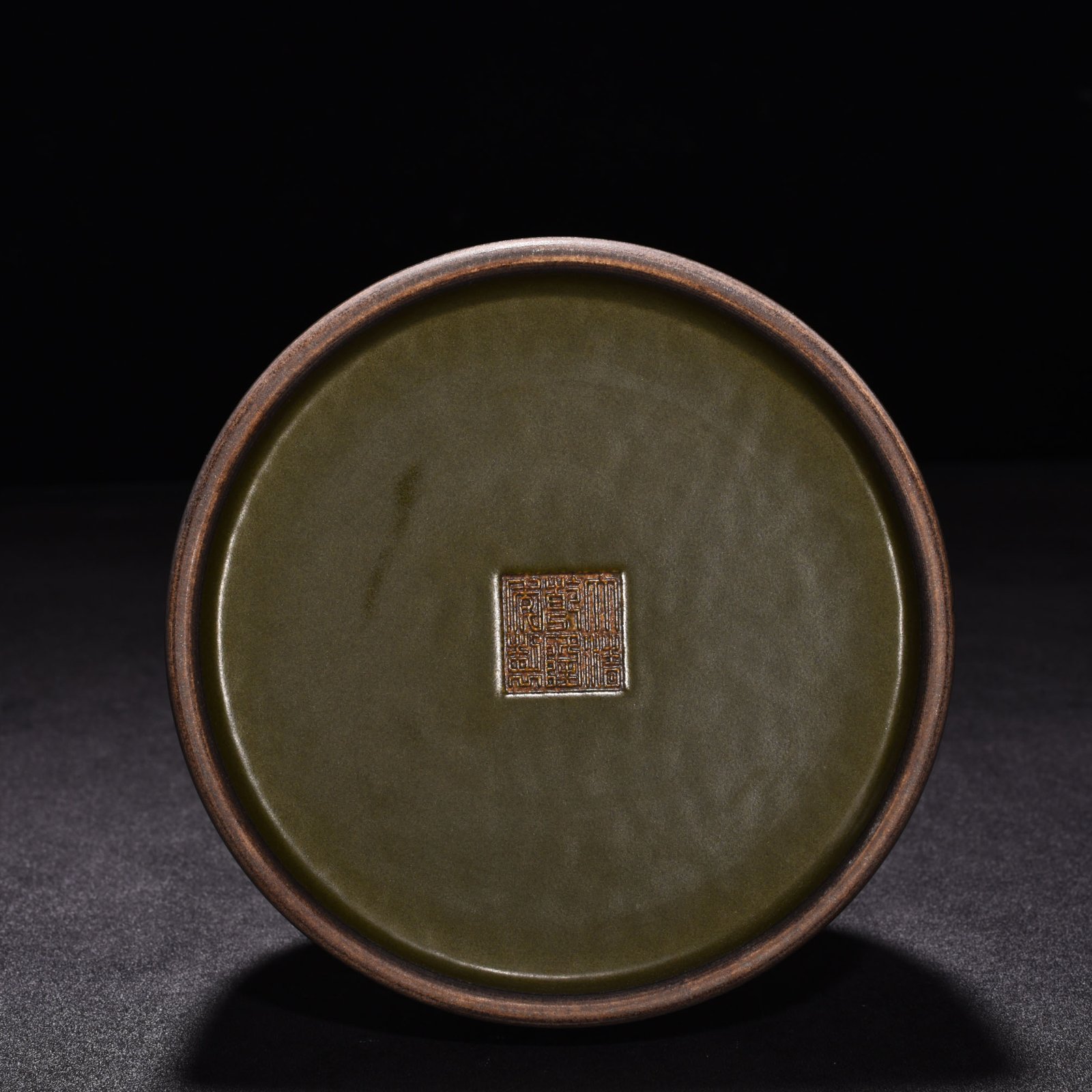 Qing Dynasty Qianlong Taibai Zun tea powder glaze bowl