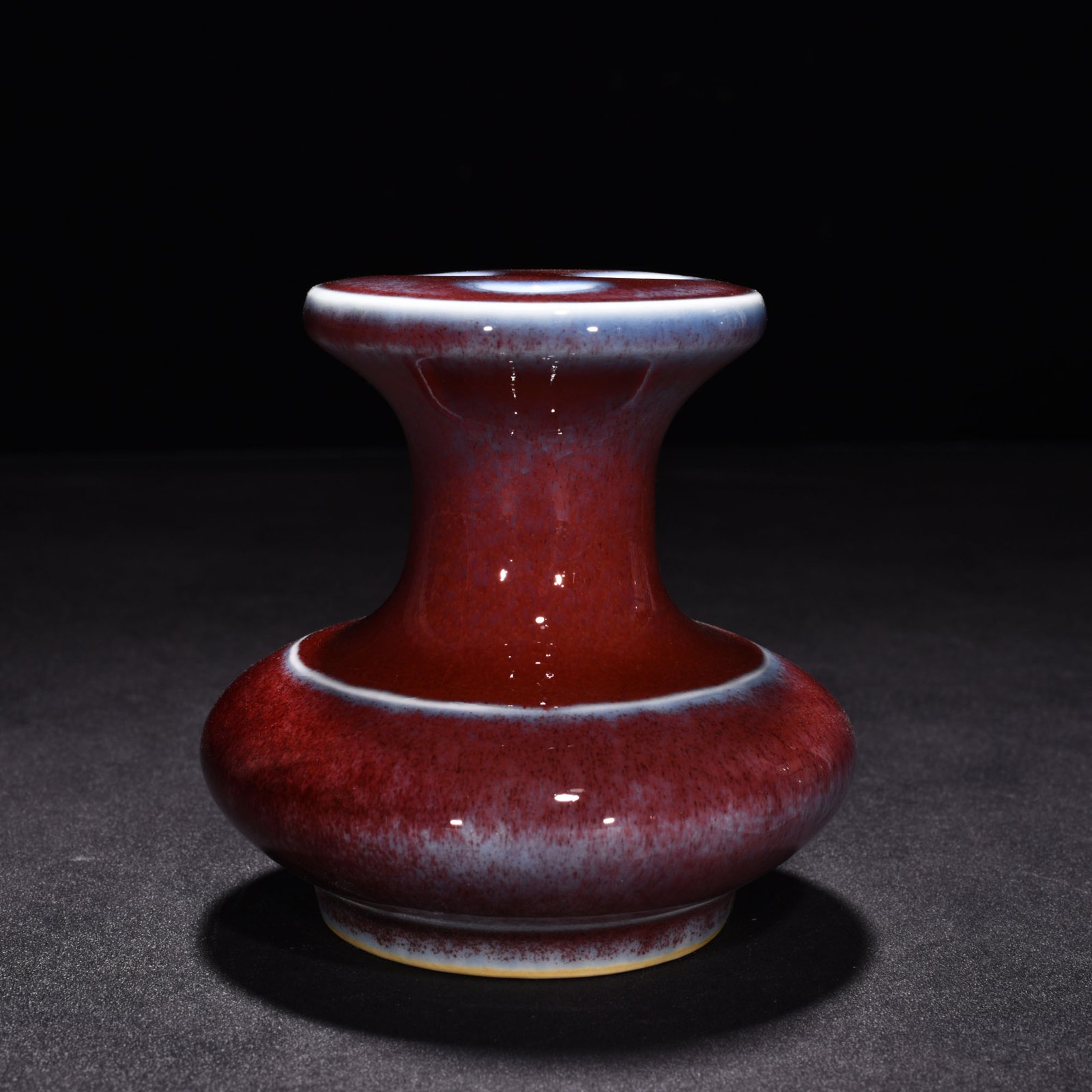 Qing Dynasty Qianlong Langhong kiln vase
