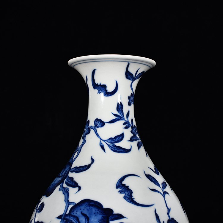 Qing Dynasty Qianlong blue and white olive vase