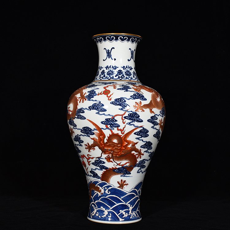 Qing Dynasty Qianlong blue and white alum red Guanyin vase