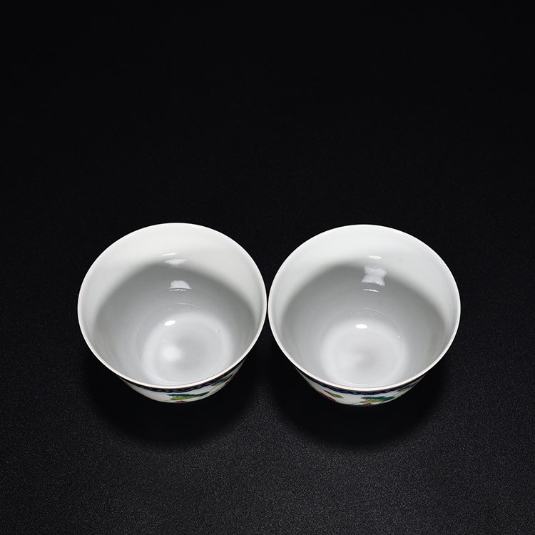 Qing Dynasty Qianlong blue and white cormorant cup