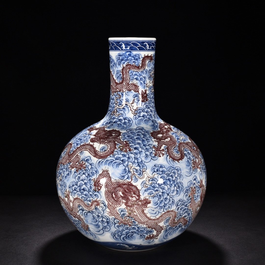 Qing Dynasty Qianlong blue and white underglaze red celestial sphere vase