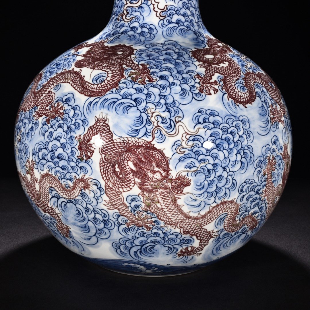 Qing Dynasty Qianlong blue and white underglaze red celestial sphere vase