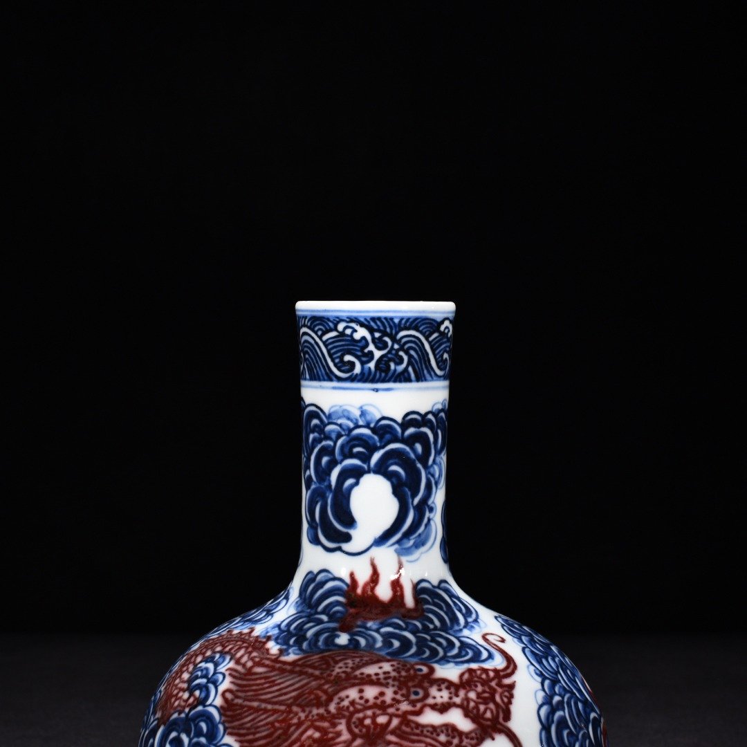 Qing Dynasty Qianlong blue and white underglaze red celestial sphere vase
