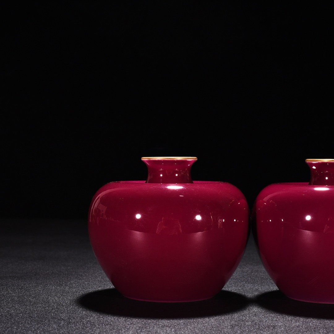 Qing Dynasty Guangxu Rouge Red Glaze Apple Zun