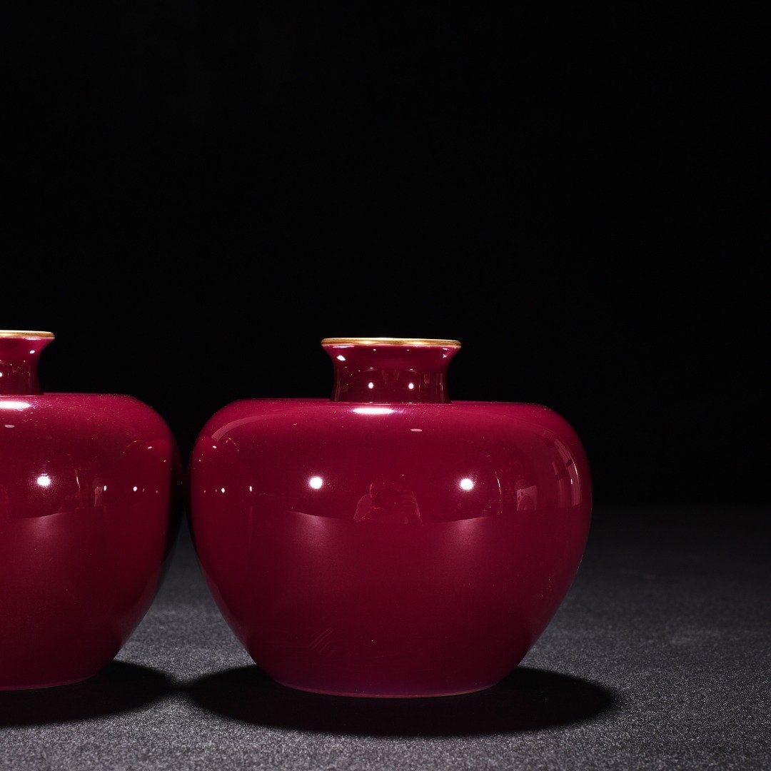 Qing Dynasty Guangxu Rouge Red Glaze Apple Zun