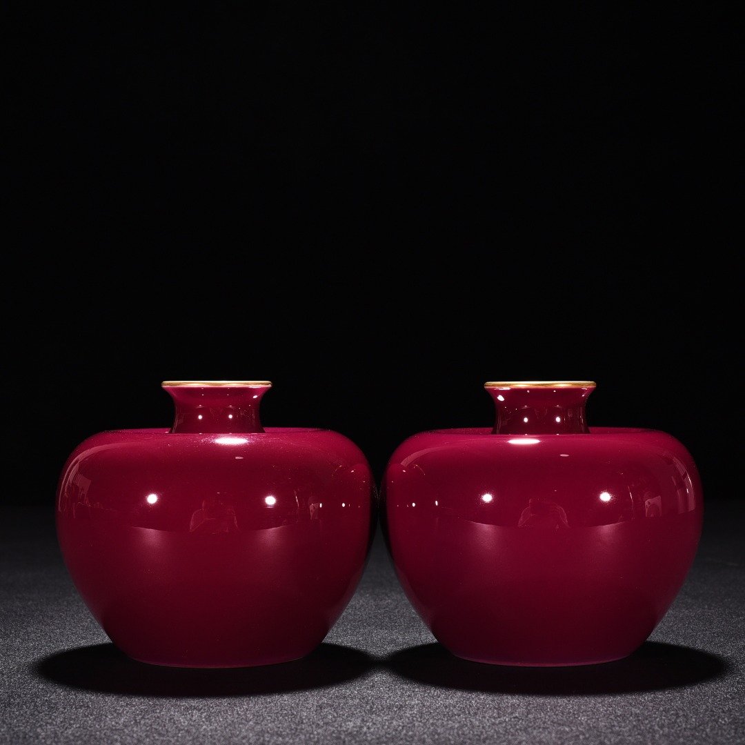 Qing Dynasty Guangxu Rouge Red Glaze Apple Zun