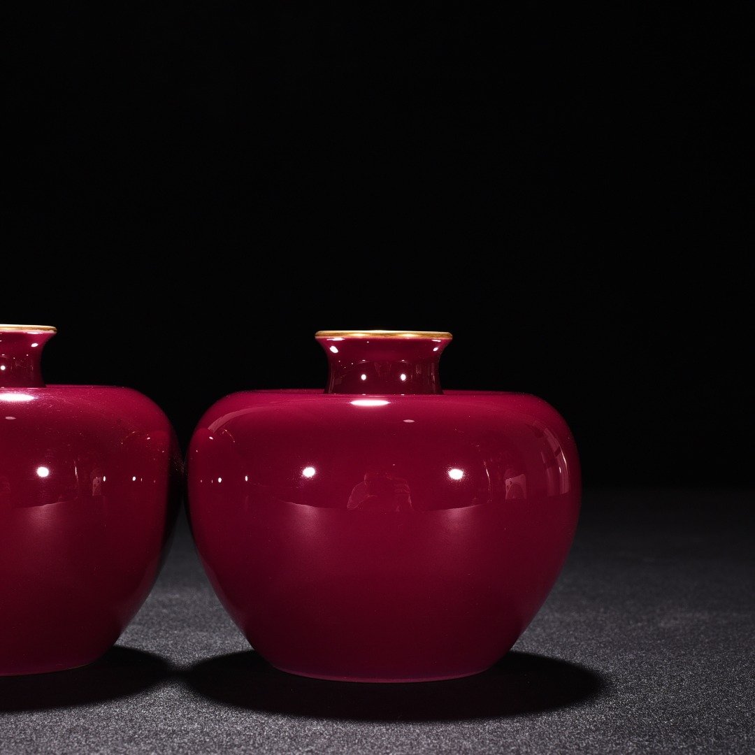 Qing Dynasty Guangxu Rouge Red Glaze Apple Zun