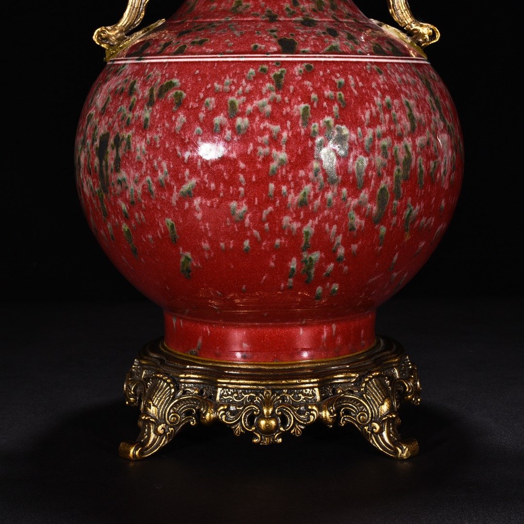 Qing Dyasty Kangxi Cowpea Red Beauty Bottle