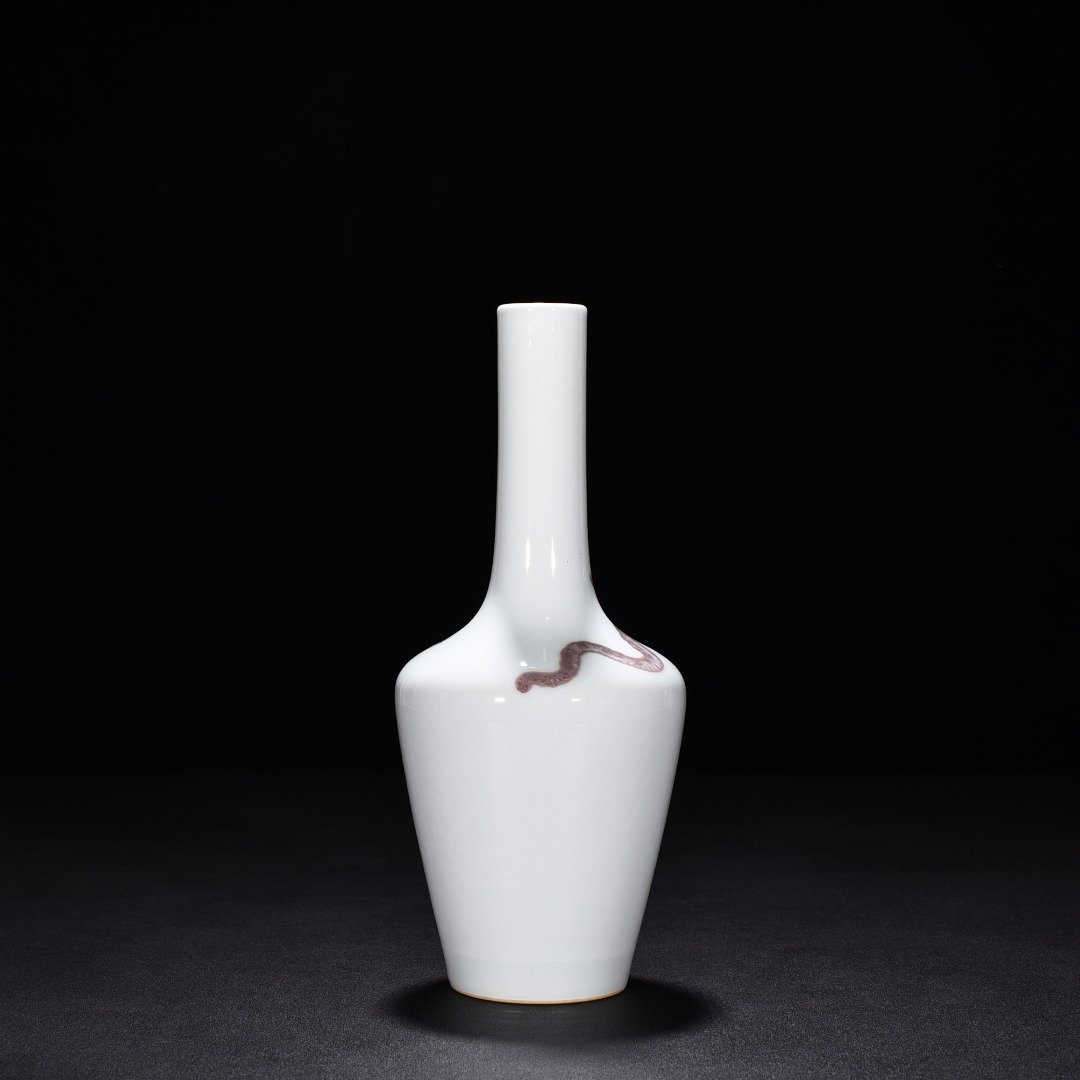 Qing Dynasty Kangxi underglaze red dragon vase
