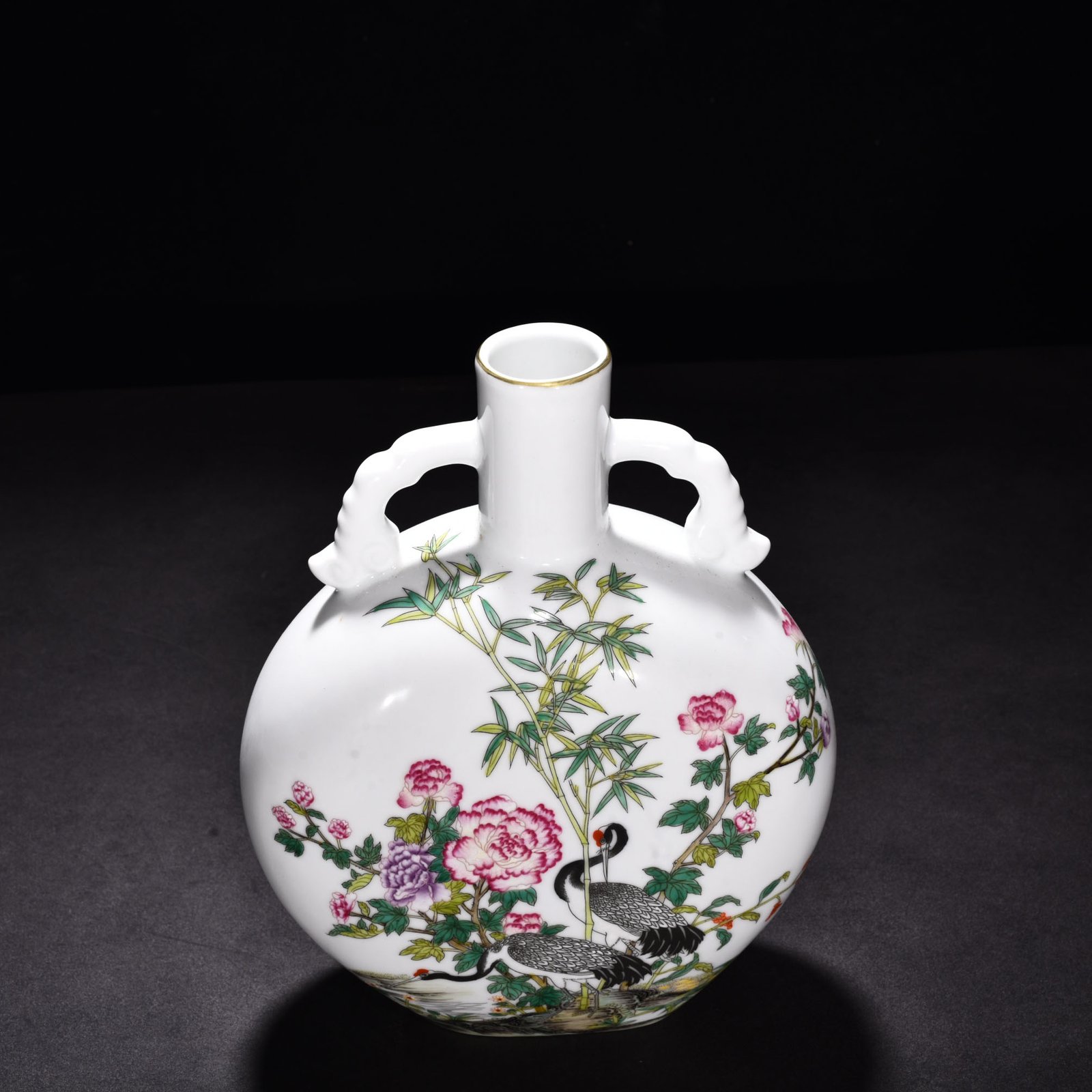 Qing Dynasty Yongzheng enamel crane and flower pattern flat vase