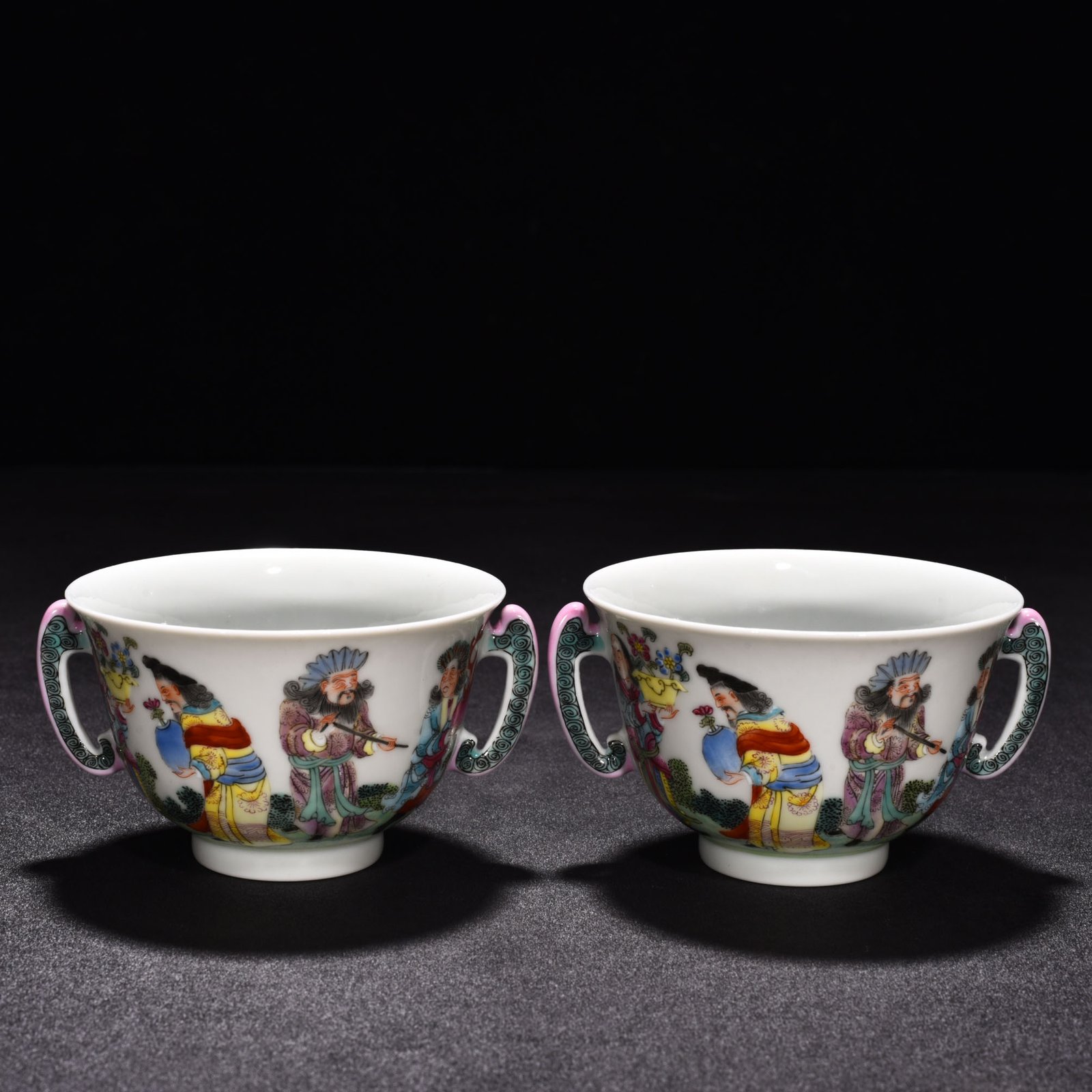 Qing Dynasty Yongzheng enamel Xianbao double eared cup