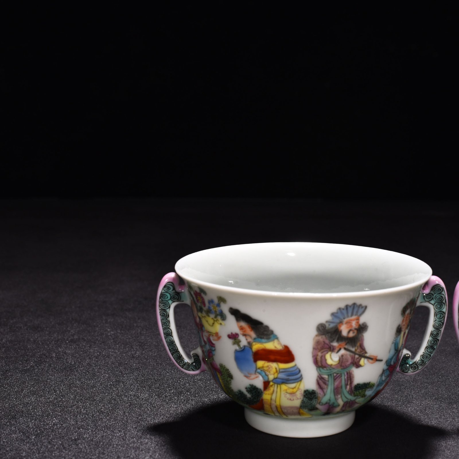 Qing Dynasty Yongzheng enamel Xianbao double eared cup