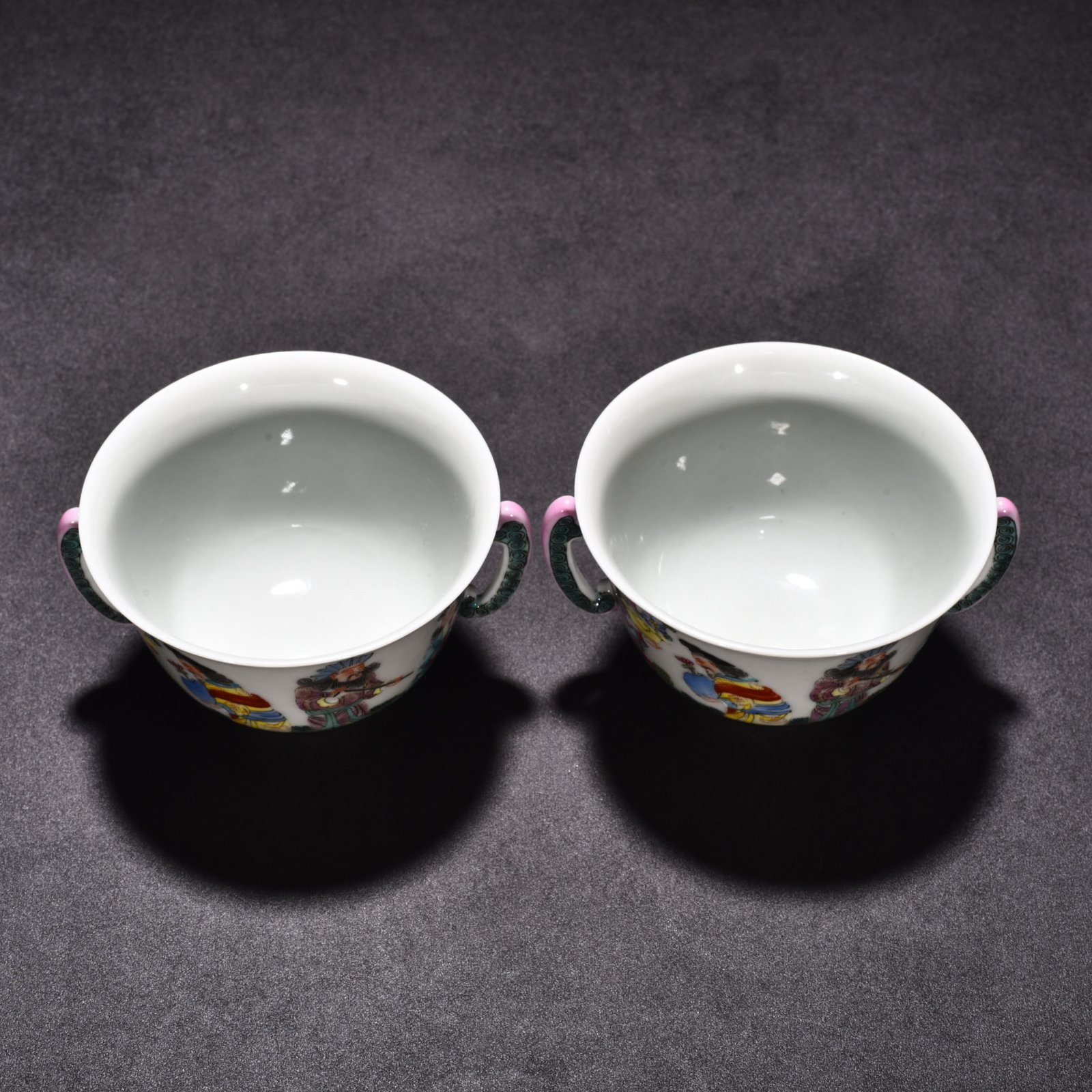 Qing Dynasty Yongzheng enamel Xianbao double eared cup