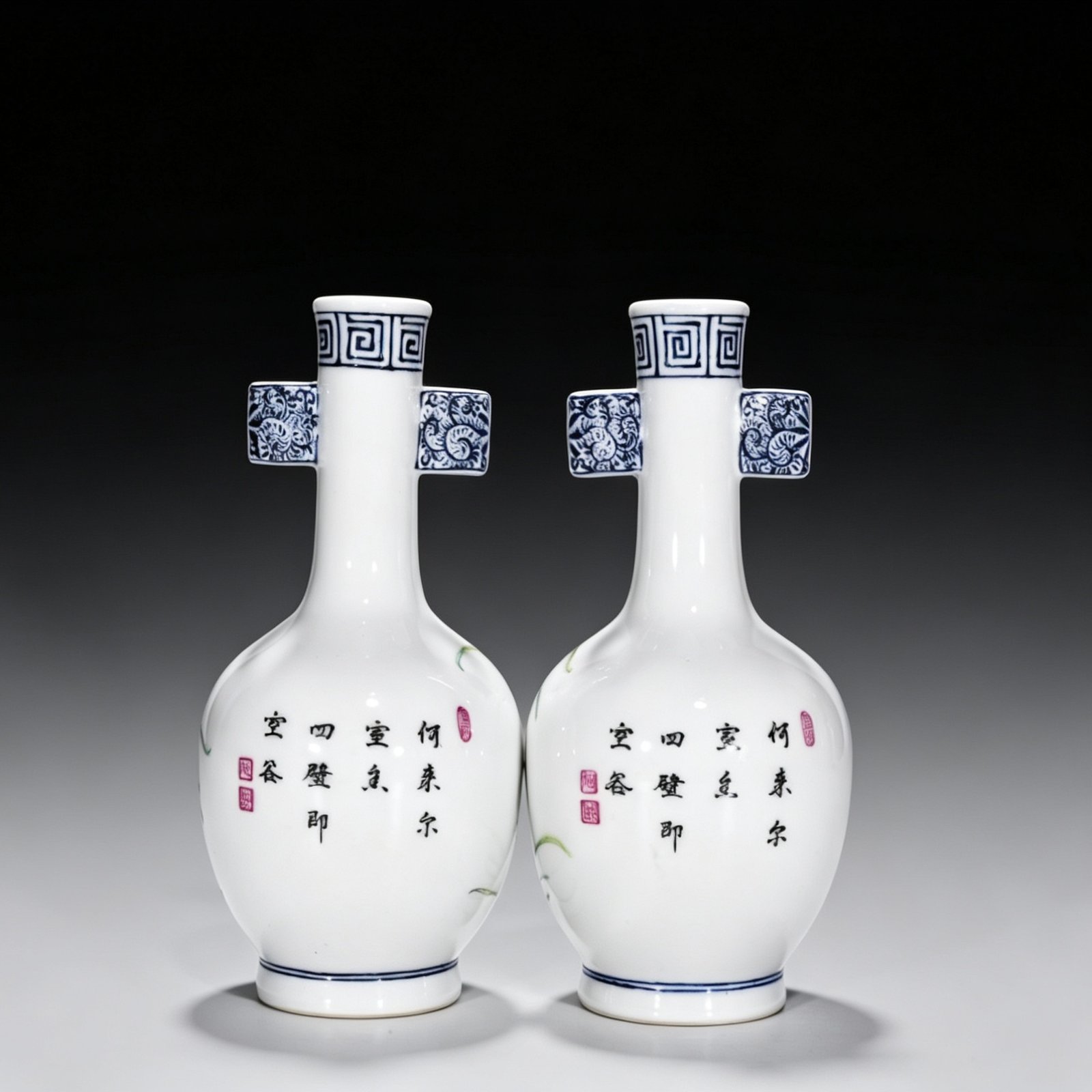 Qing Dynasty Yongzheng enamel flower pattern vase