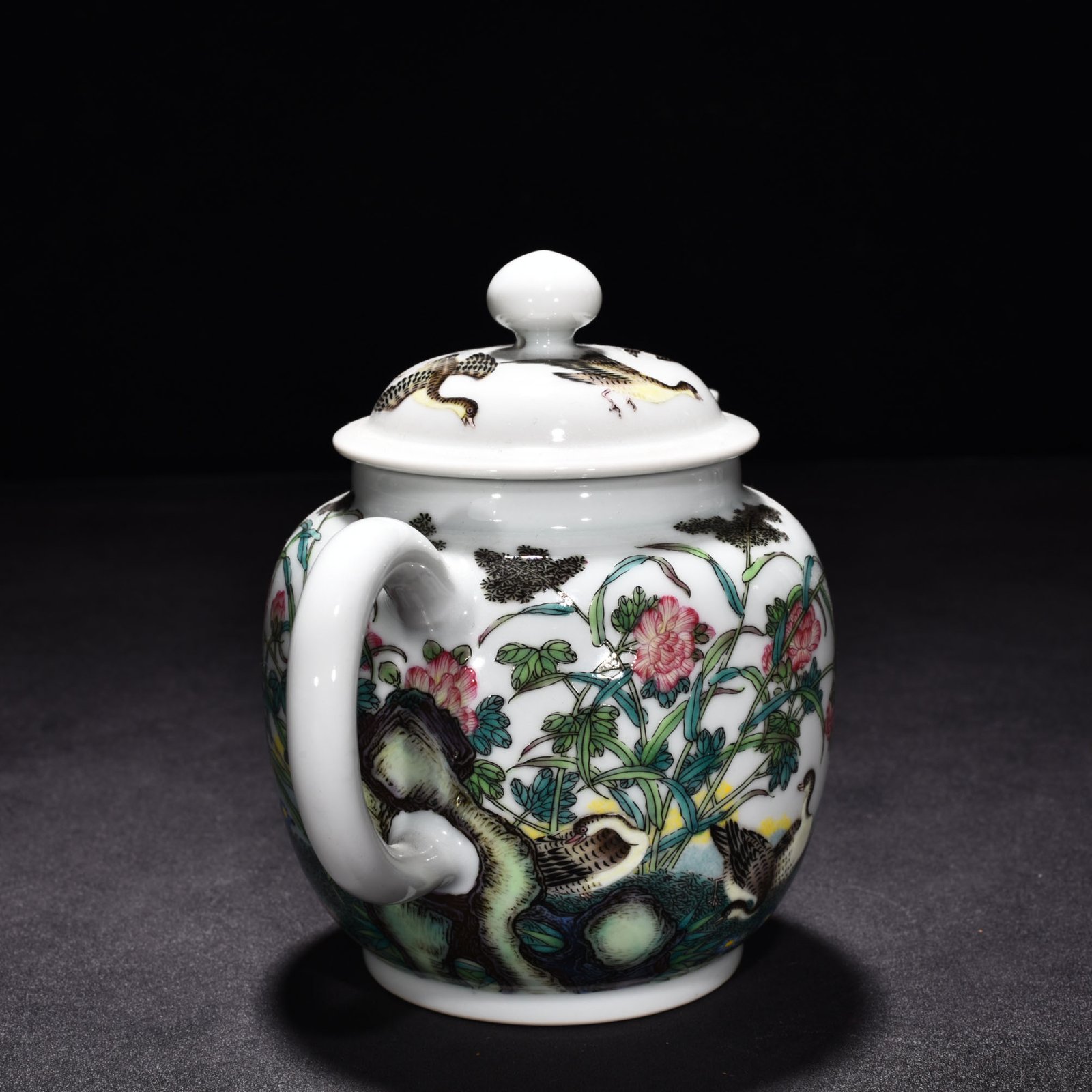 Qing Dynasty Yongzheng enamel pot