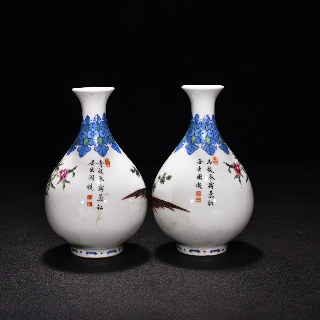 Qing Dynasty Yongzheng enamel jade pot spring vase