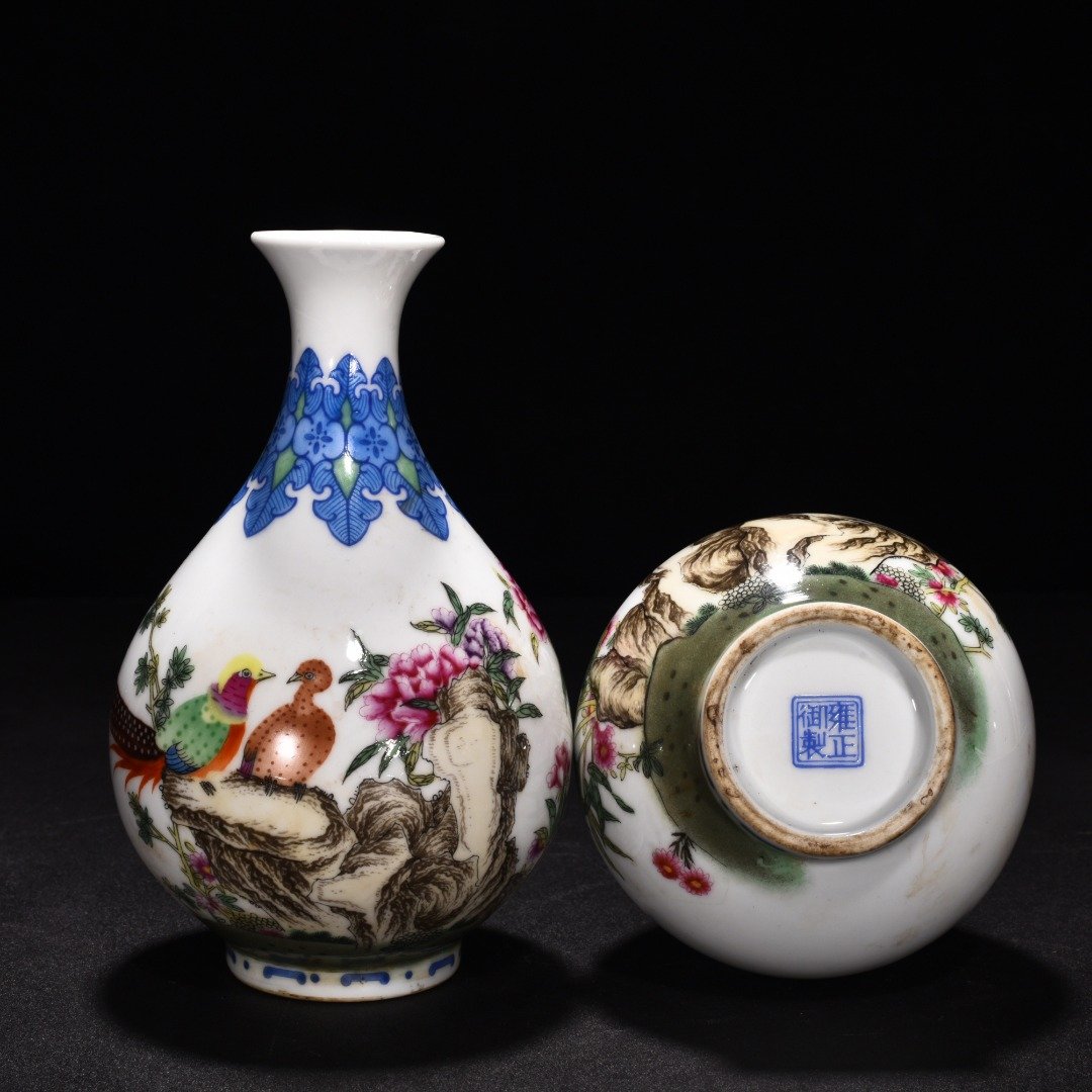 Qing Dynasty Yongzheng enamel jade pot spring vase