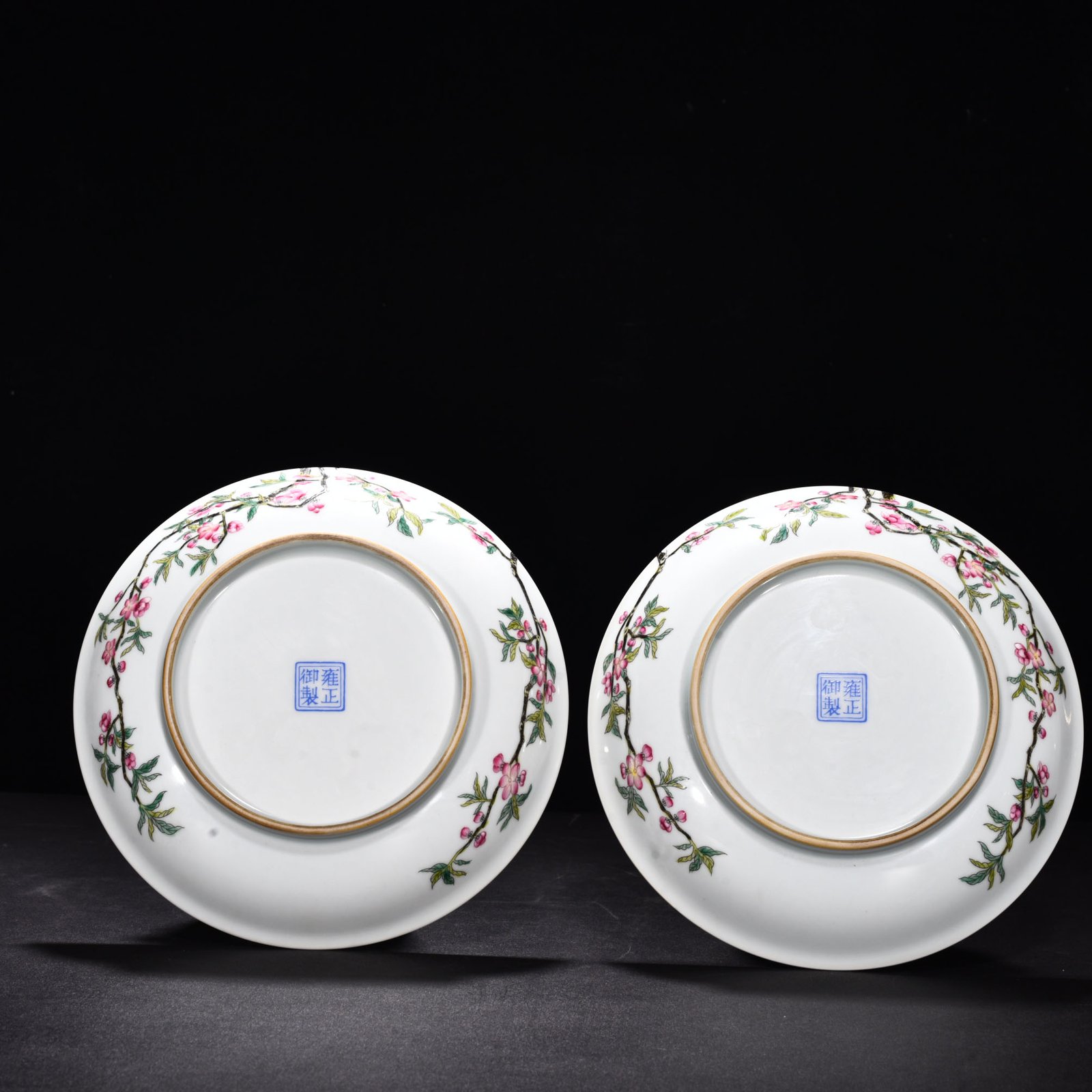 Qing Dynasty Yongzheng enamel plate