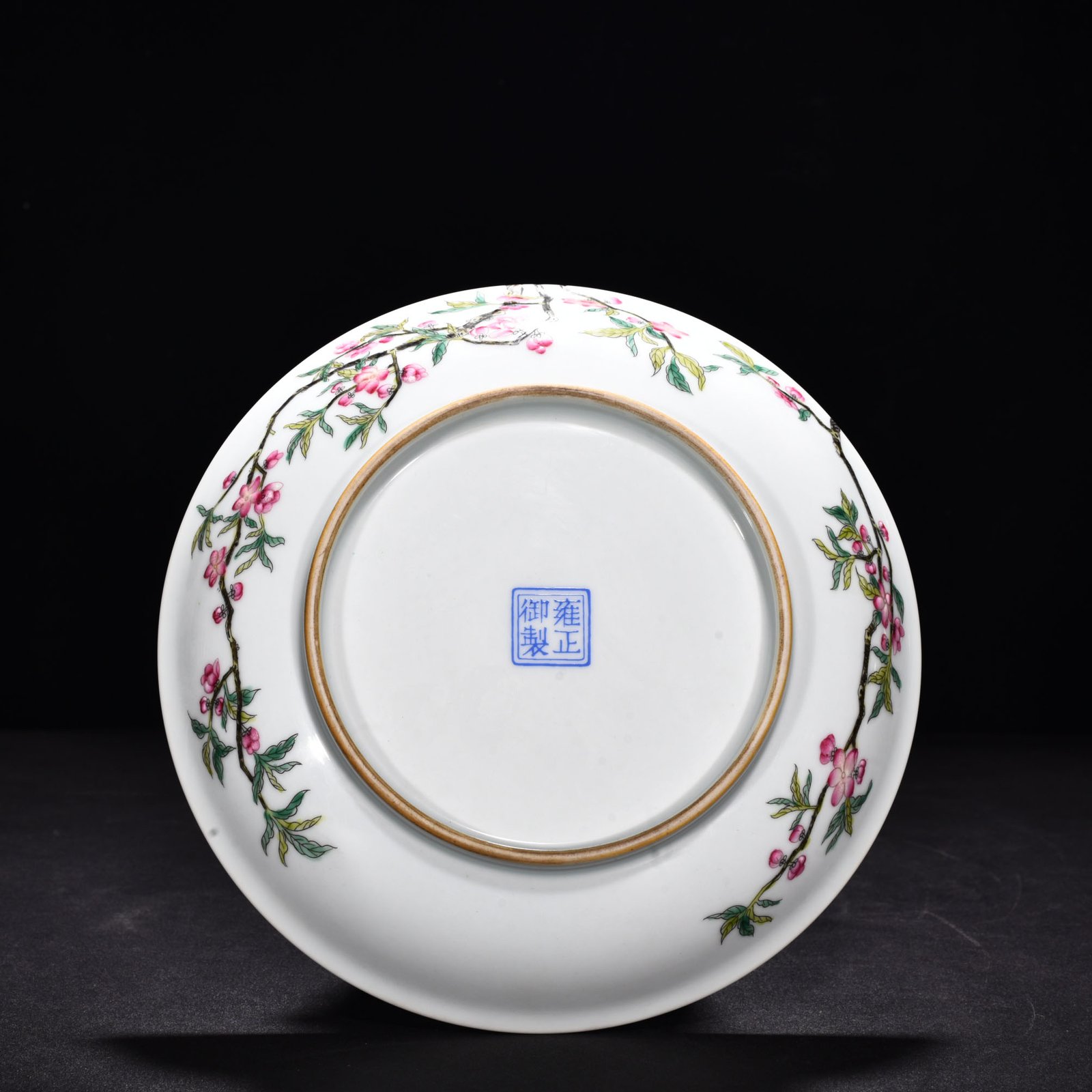 Qing Dynasty Yongzheng enamel plate
