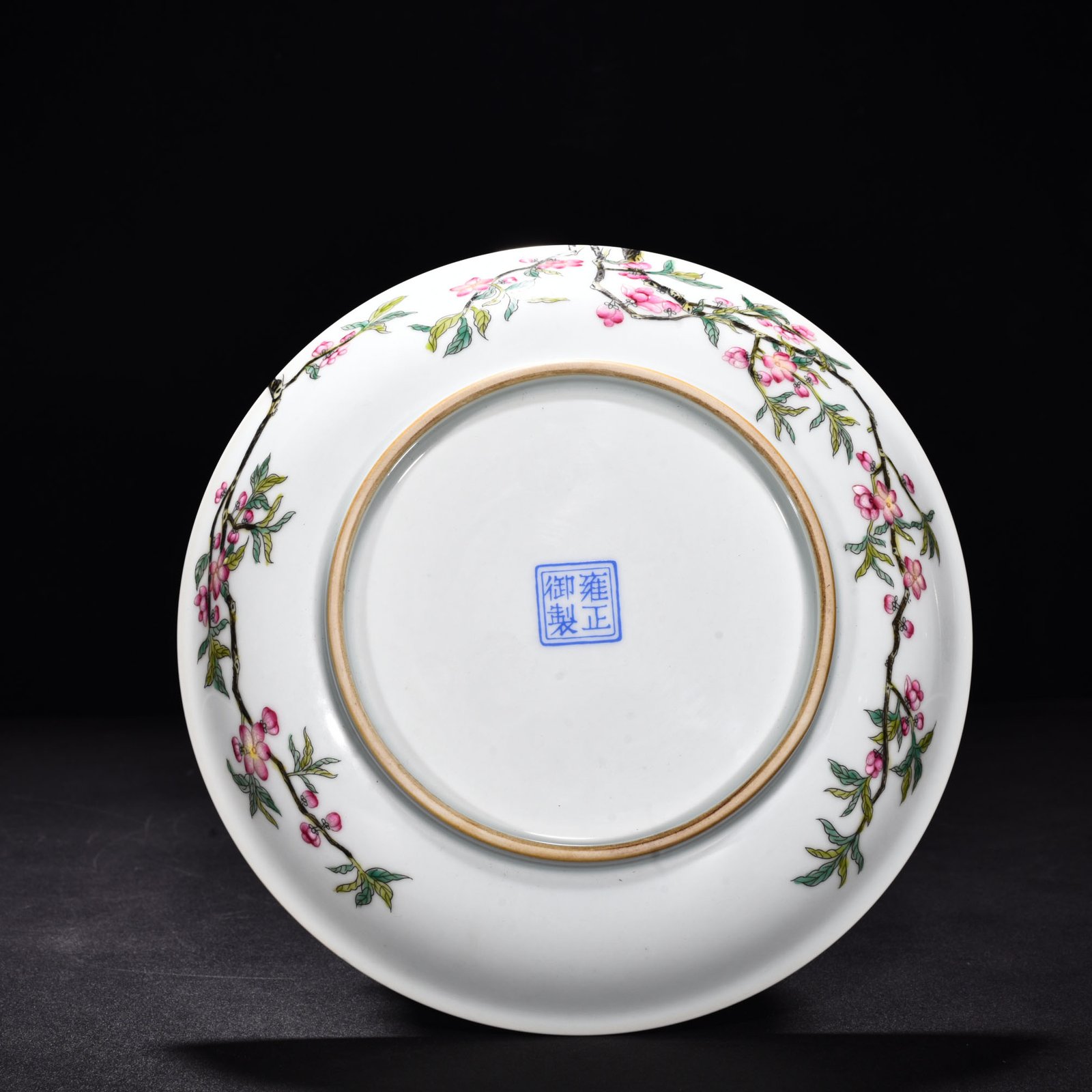 Qing Dynasty Yongzheng enamel plate