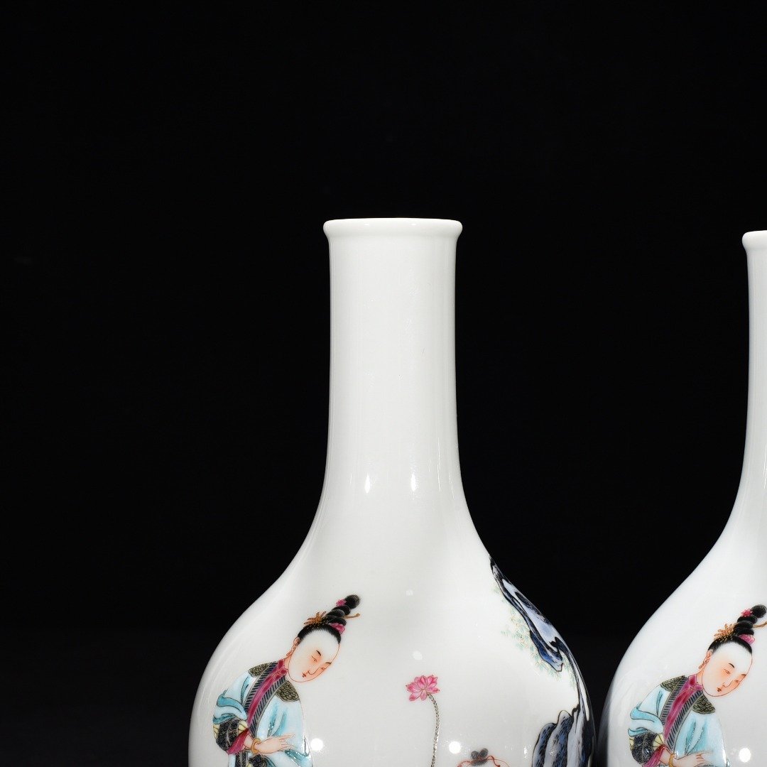 Qing Dynasty Yongzheng Godson Character Bile Vase