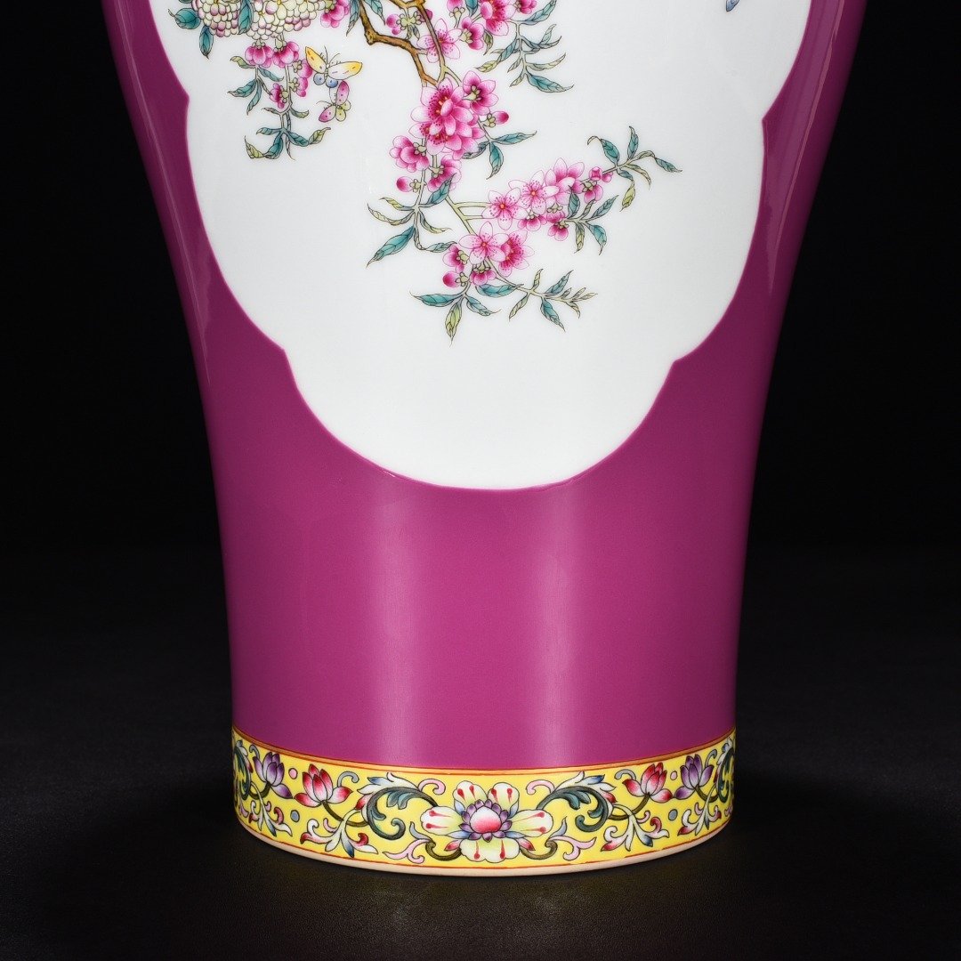 Qing Dynasty Yongzheng rouge red glaze plum vase