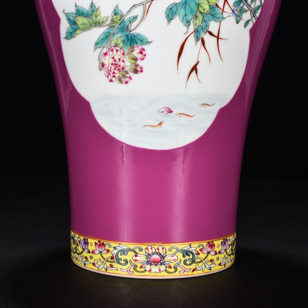Qing Dynasty Yongzheng rouge red glaze plum vase
