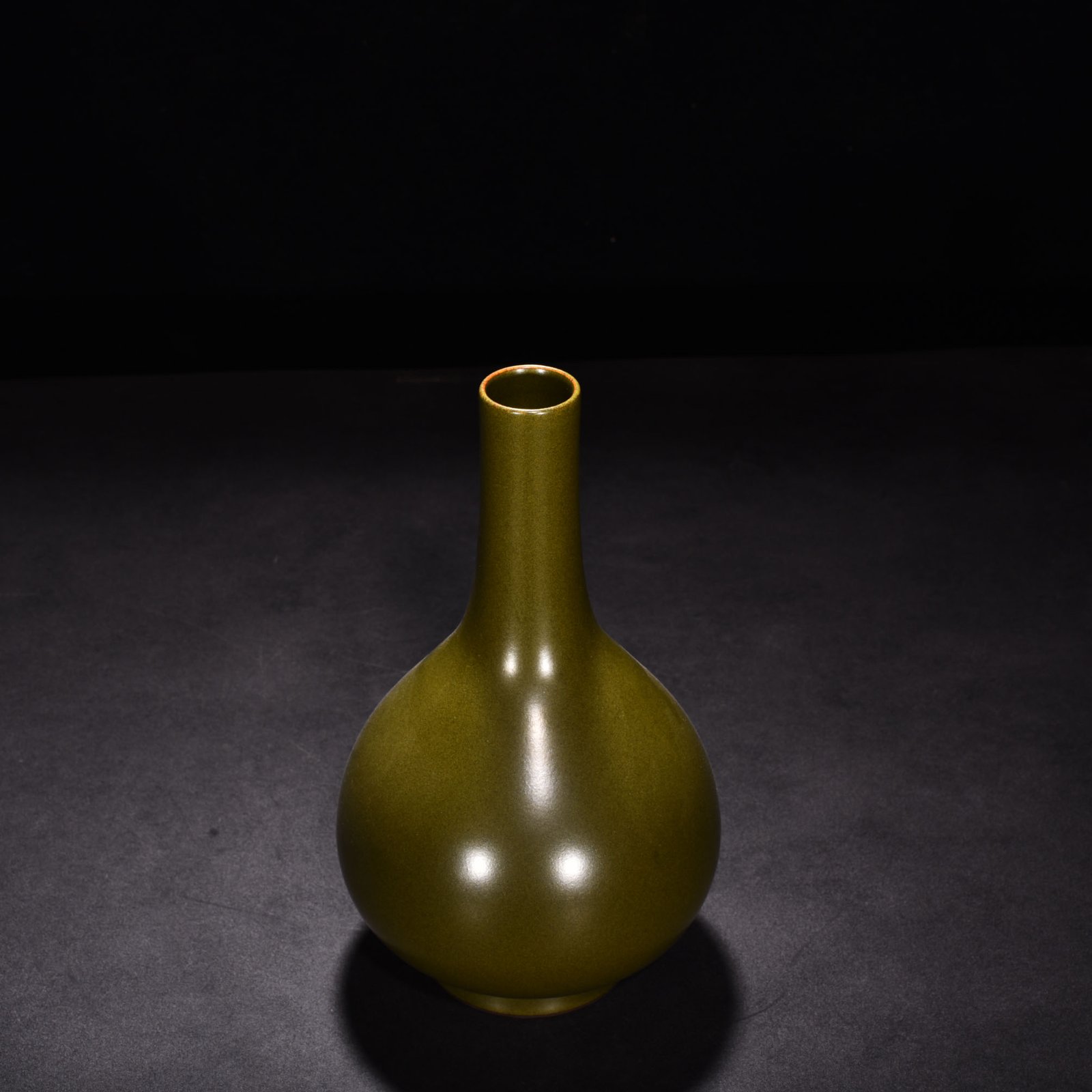 Qing Dynasty Yongzheng tea powder bottle