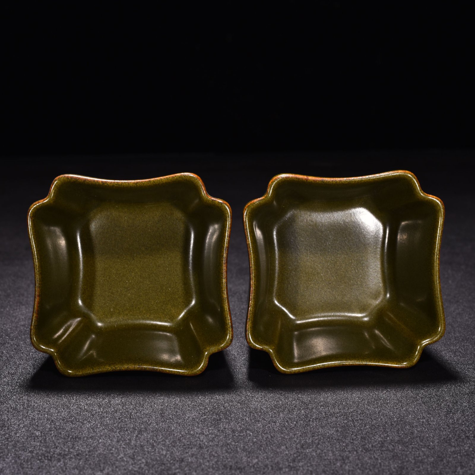 Qing Dynasty Yongzheng tea powder glazed square cup