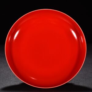 Qing Dynasty Yongzheng pepper red glaze plate