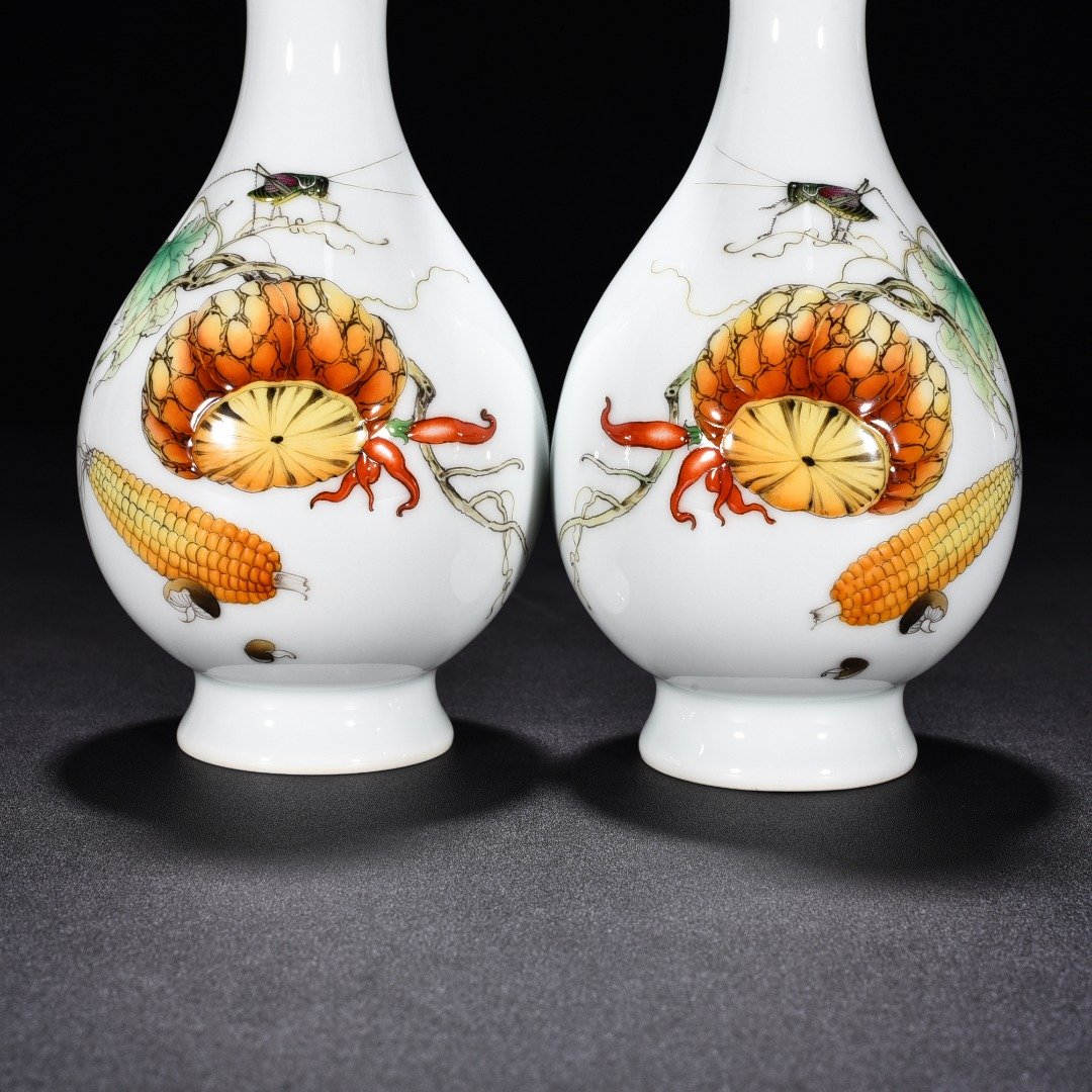 Qing Dynasty Yongzheng Lang Shining painted enamel vase