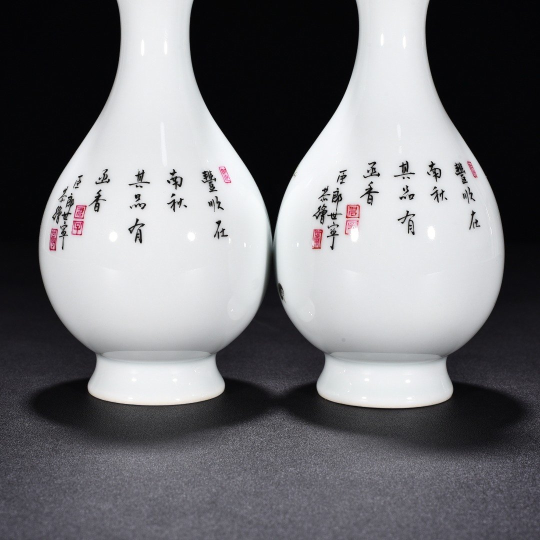 Qing Dynasty Yongzheng Lang Shining painted enamel vase