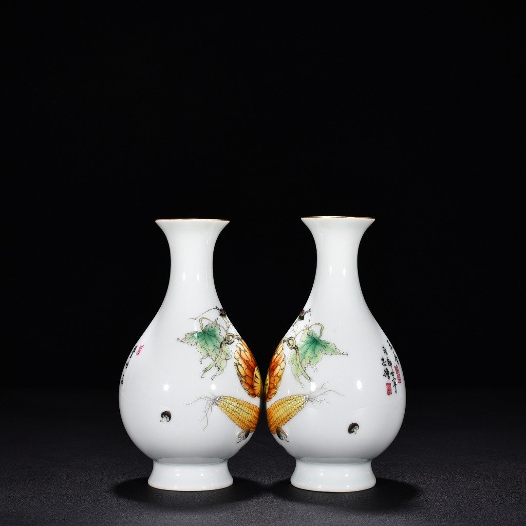 Qing Dynasty Yongzheng Lang Shining painted enamel vase