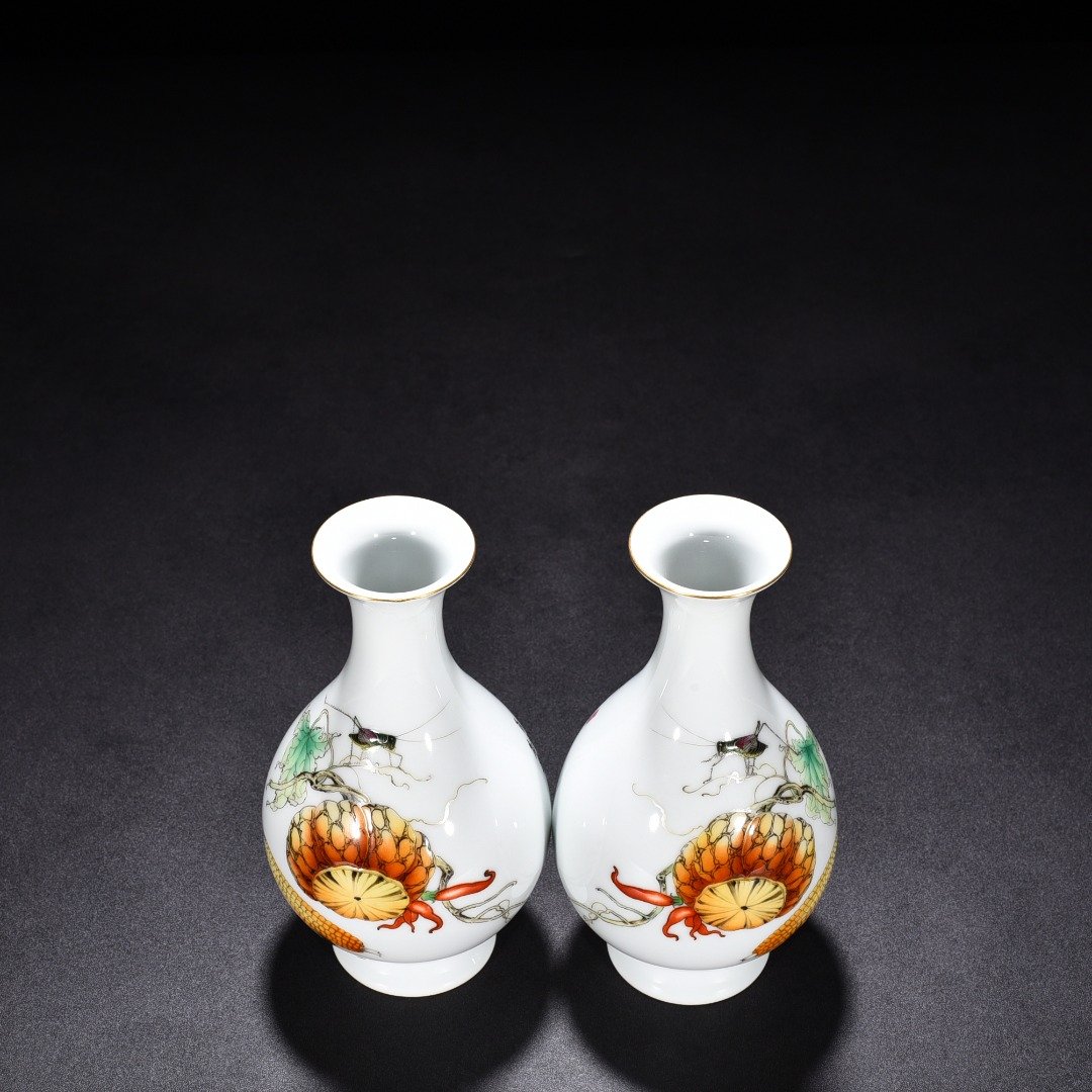 Qing Dynasty Yongzheng Lang Shining painted enamel vase