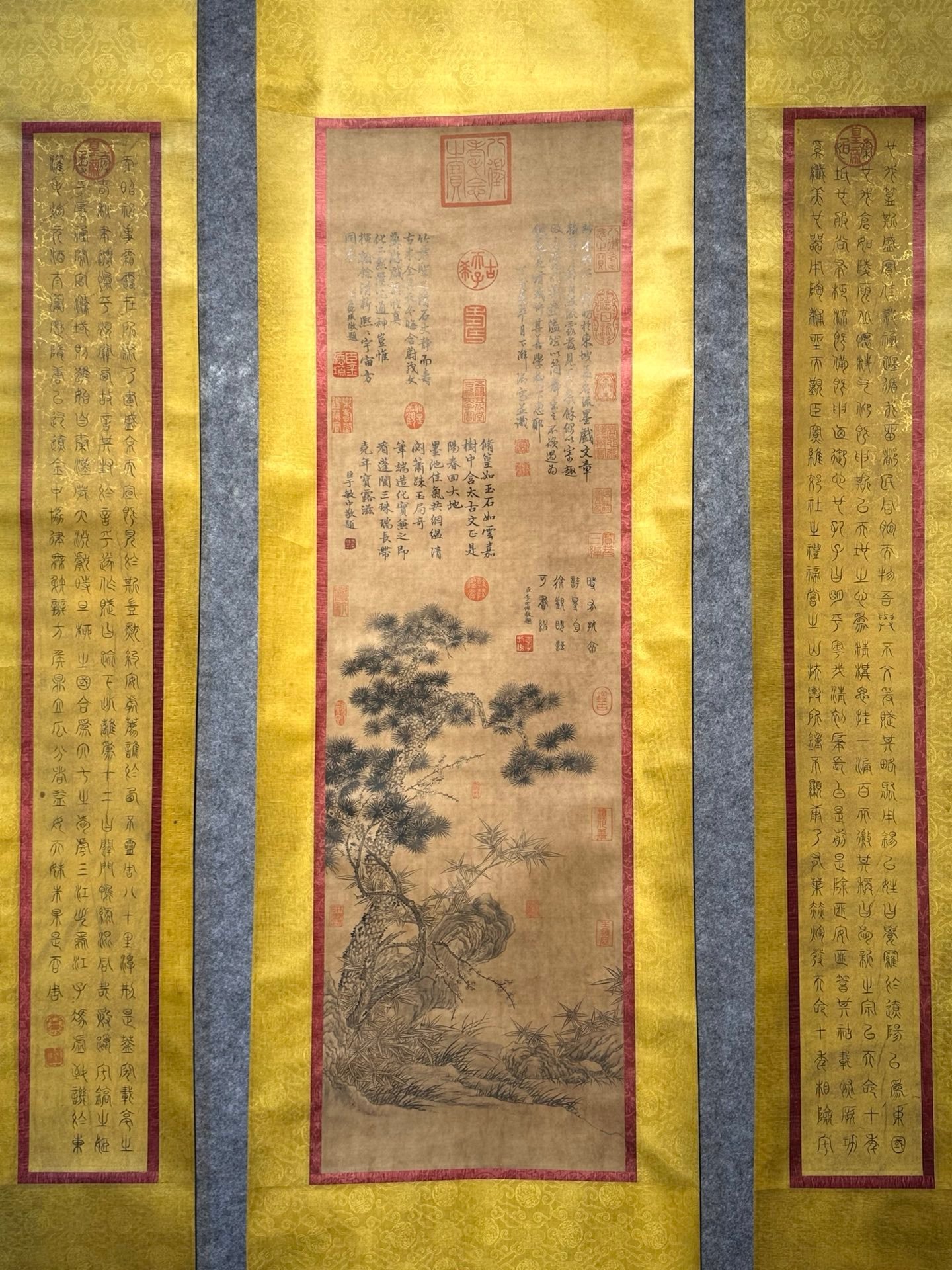 Chinese scroll painting Han Long