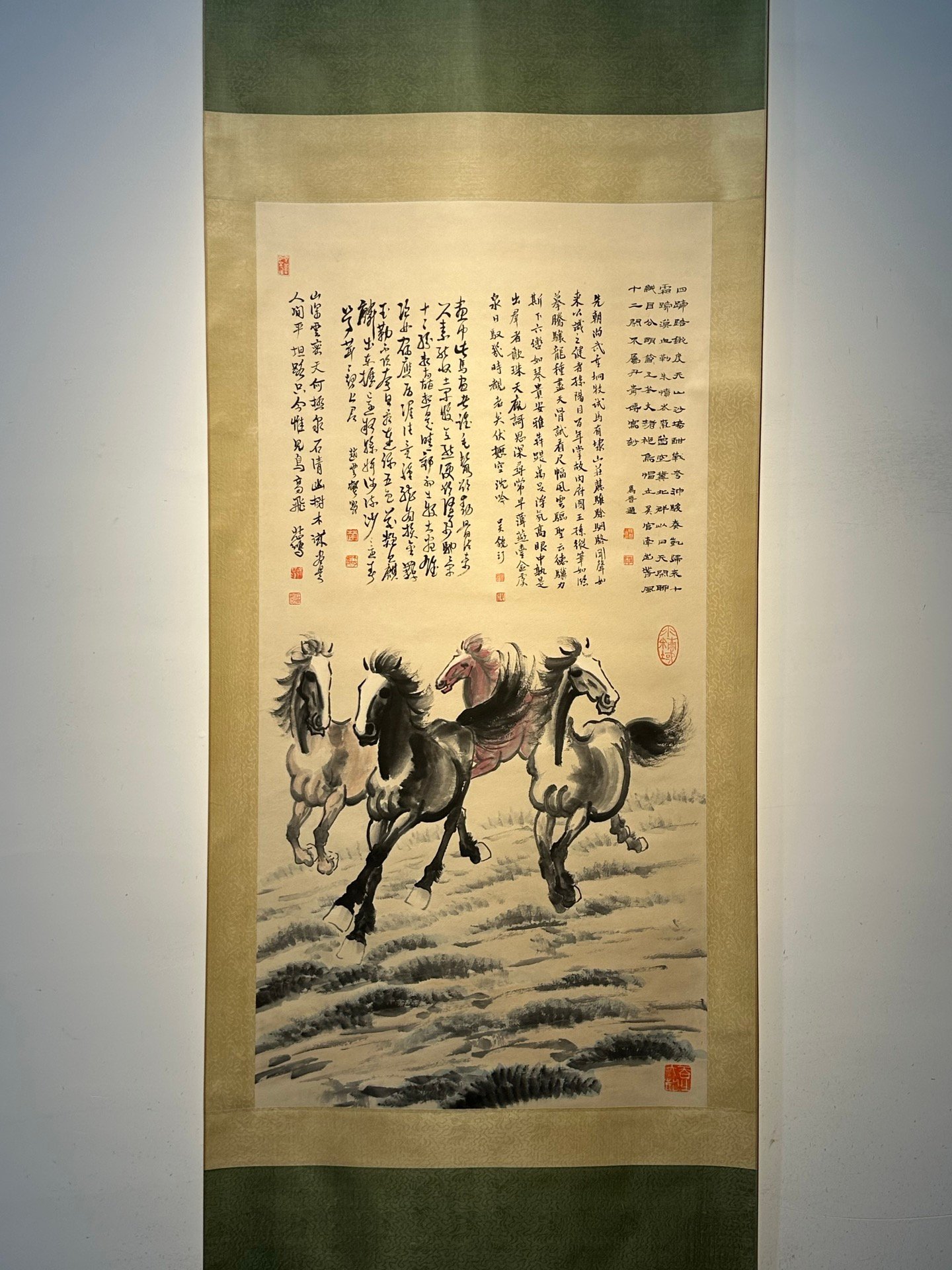 Chinese scroll painting Xu Beihong