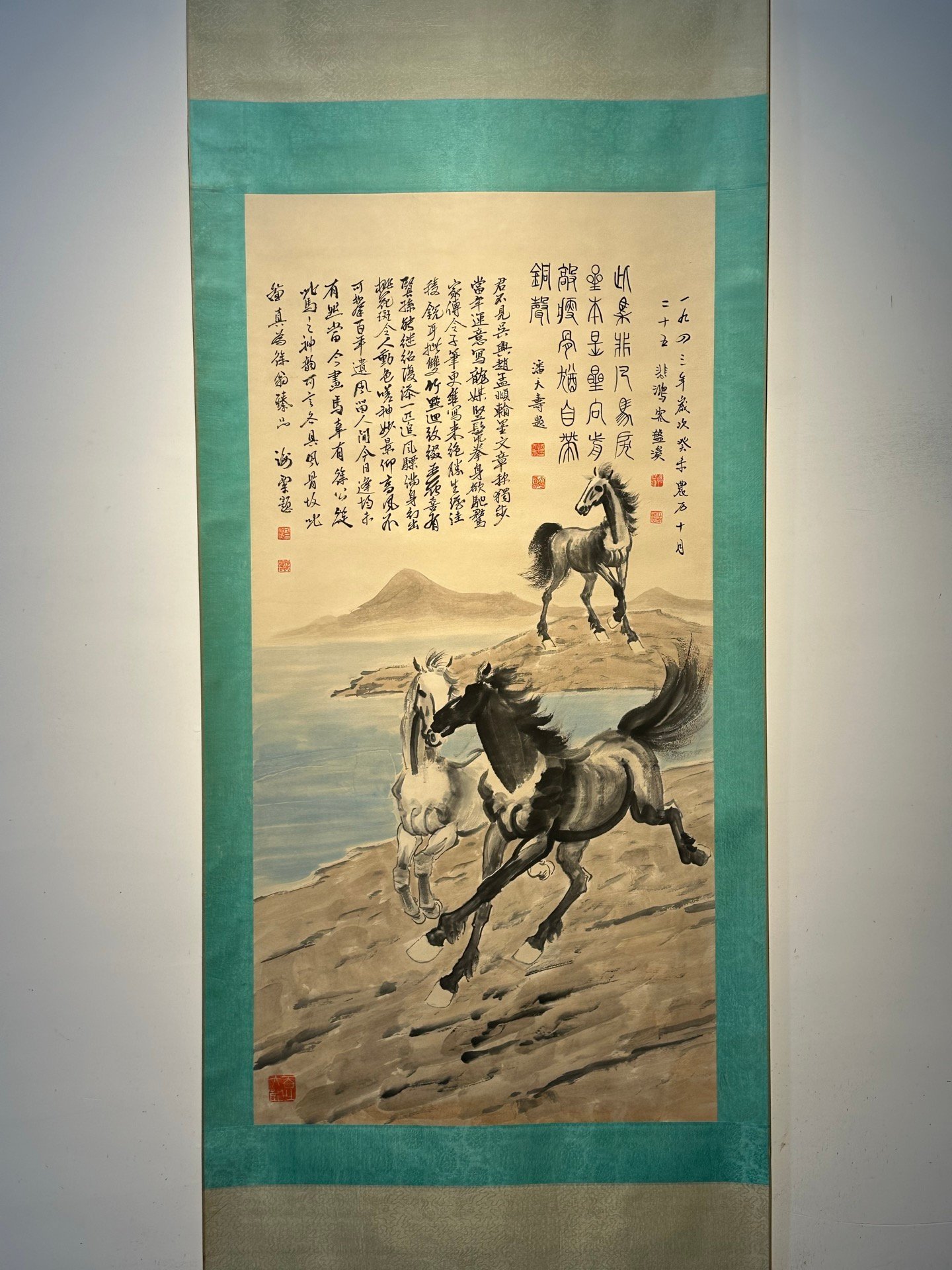 Chinese scroll painting Xu Beihong