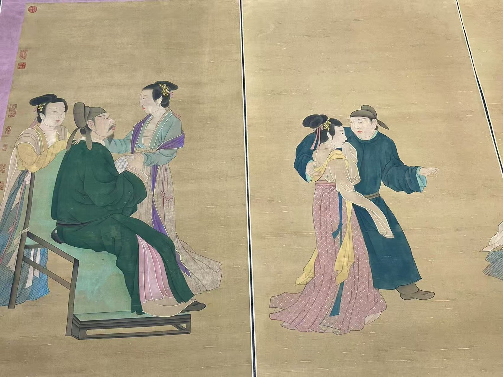 Chinese scroll painting Gu Hongzhong